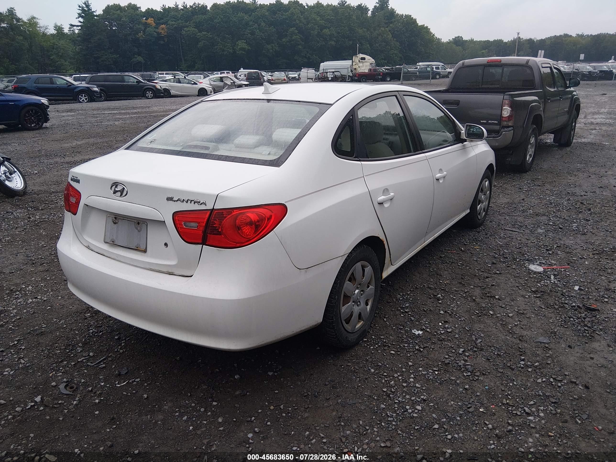 2009 Hyundai Elantra Gls White vin: KMHDU46D59U684102