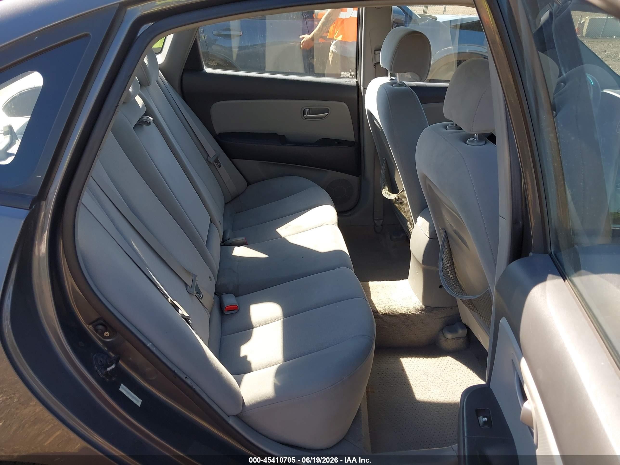 2007 Hyundai Elantra Gls/limited/se Gray vin: KMHDU46D67U101162