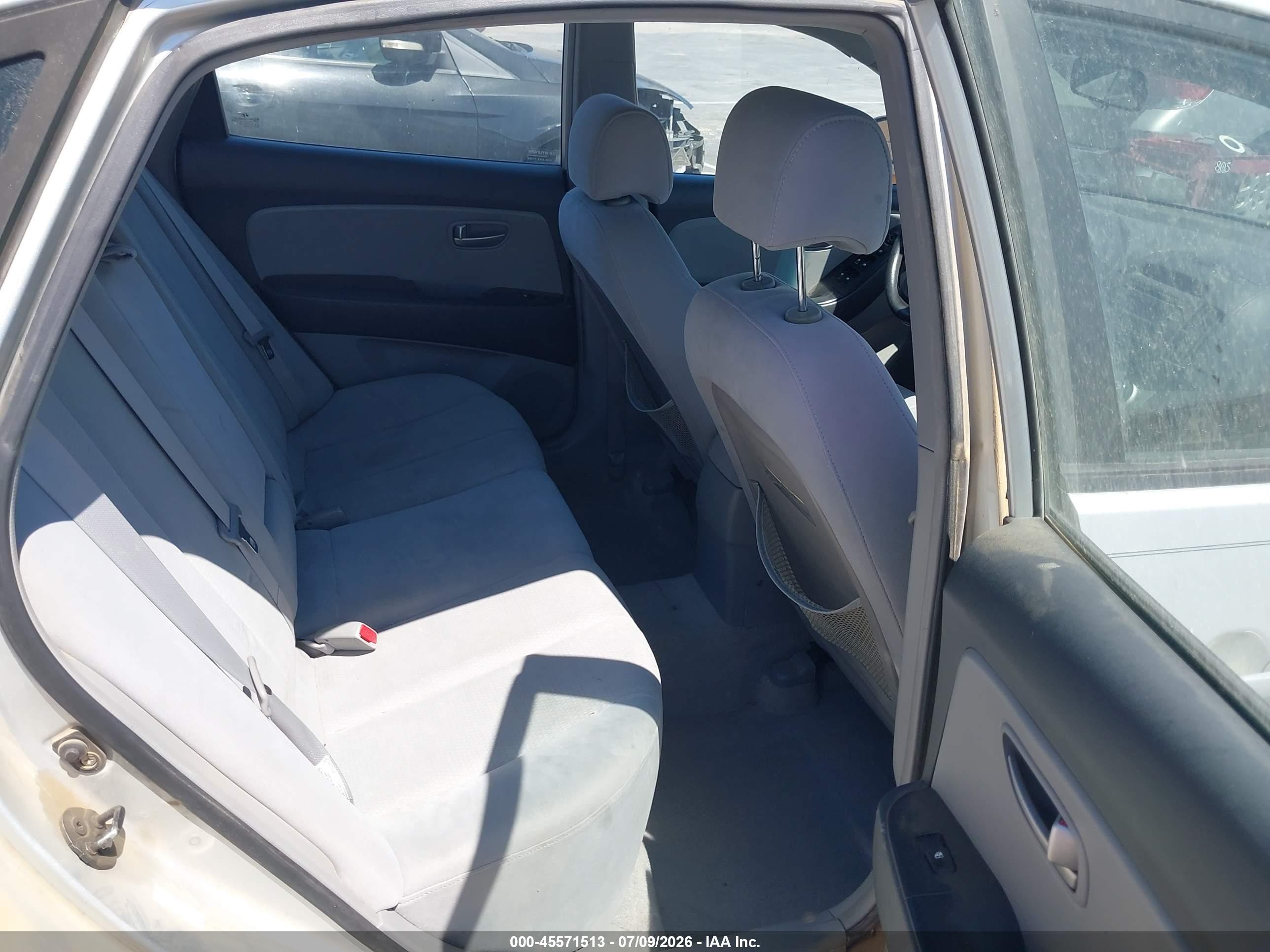 2007 Hyundai Elantra Gls/ltd/se Серебряный vin: KMHDU46D67U168974