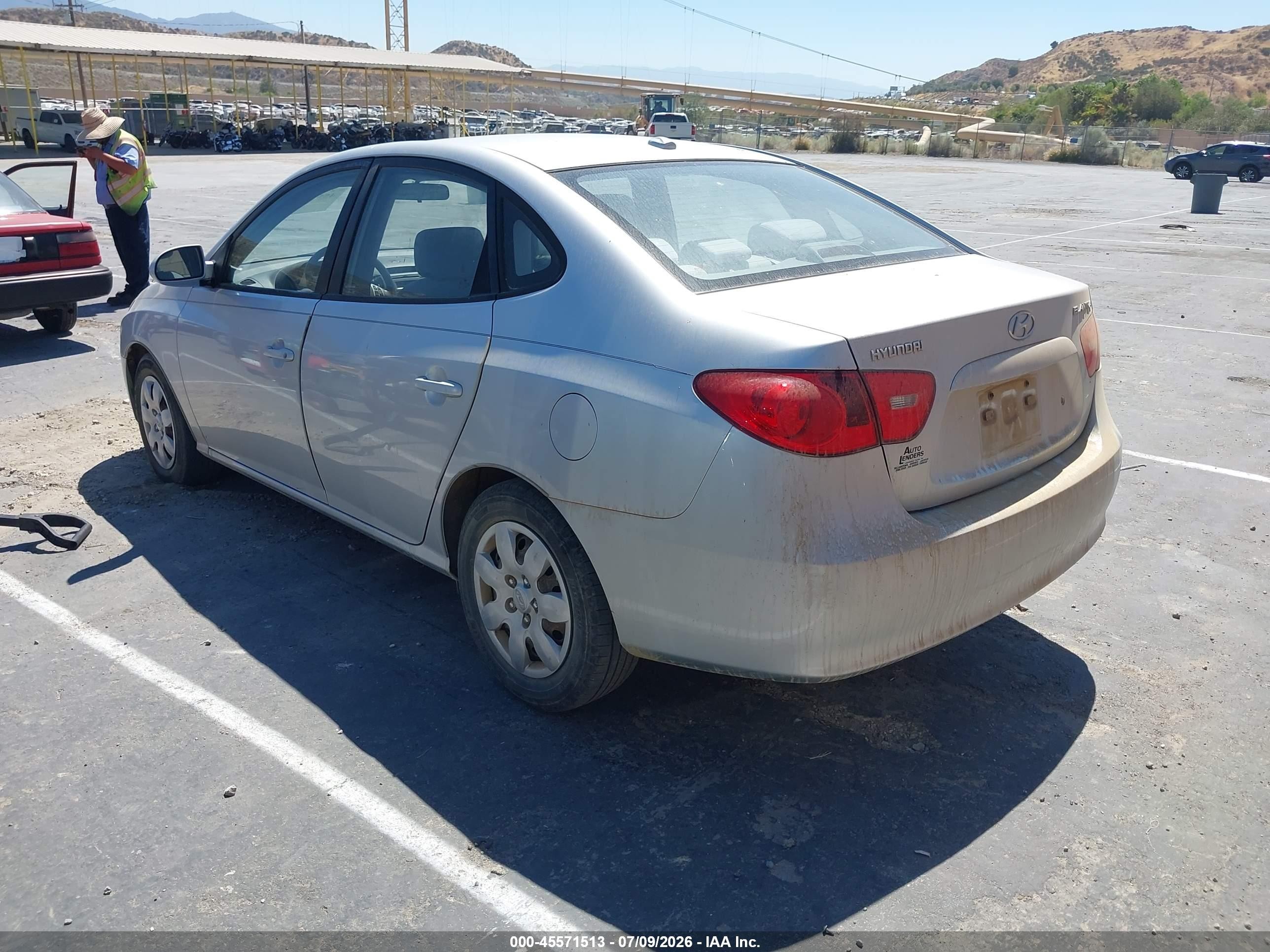 2007 Hyundai Elantra Gls/ltd/se Серебряный vin: KMHDU46D67U168974