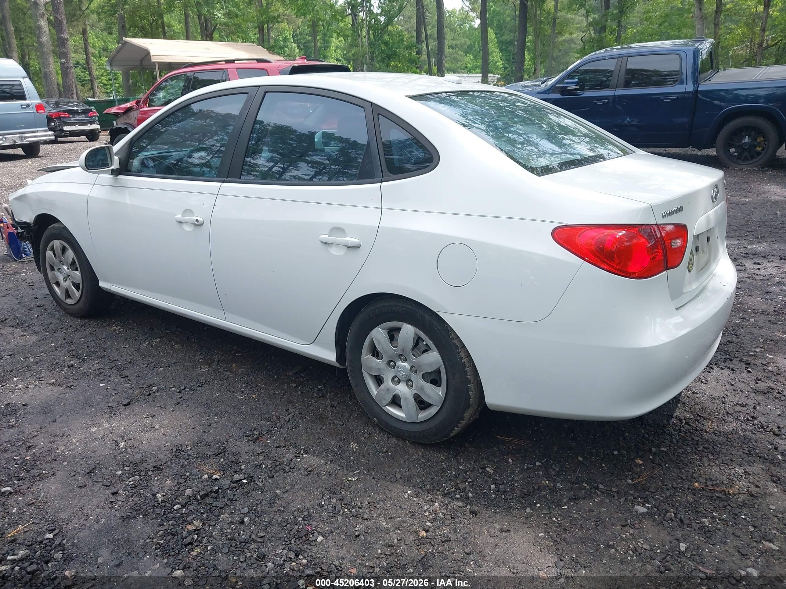 2008 Hyundai Elantra Gls/se White vin: KMHDU46D68U421261