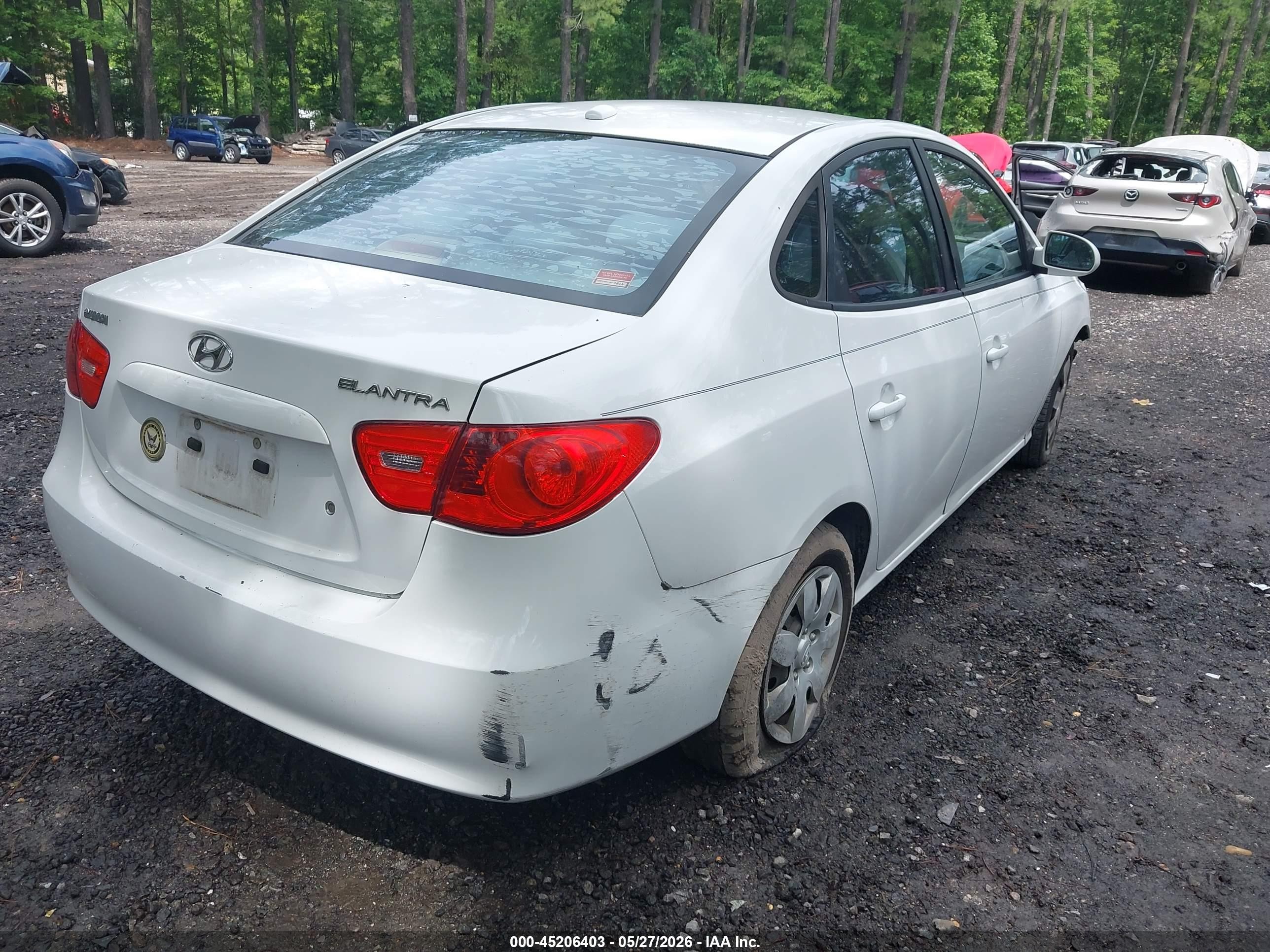 2008 Hyundai Elantra Gls/se White vin: KMHDU46D68U421261