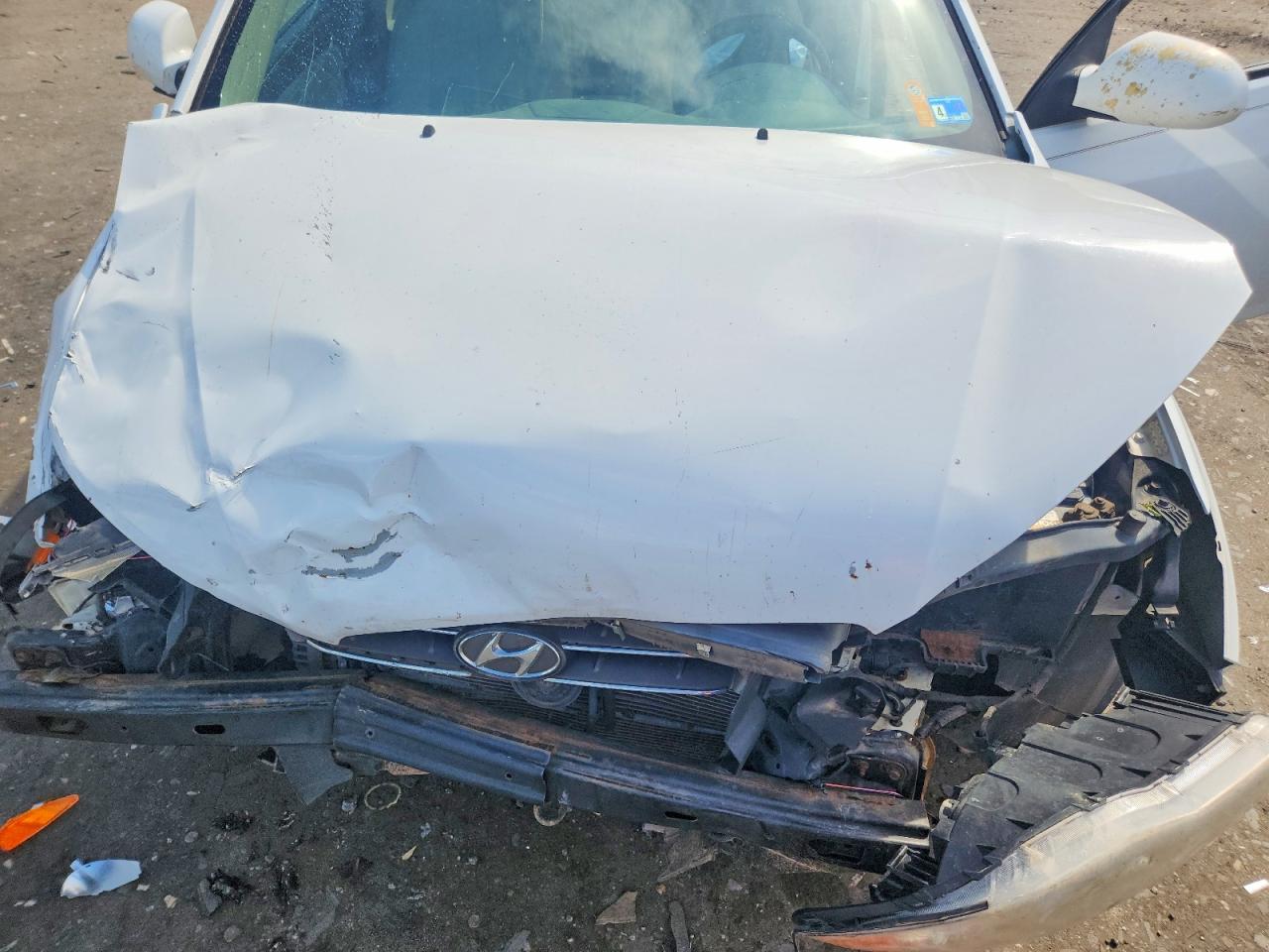 2008 Hyundai Elantra Gls White vin: KMHDU46D68U456544