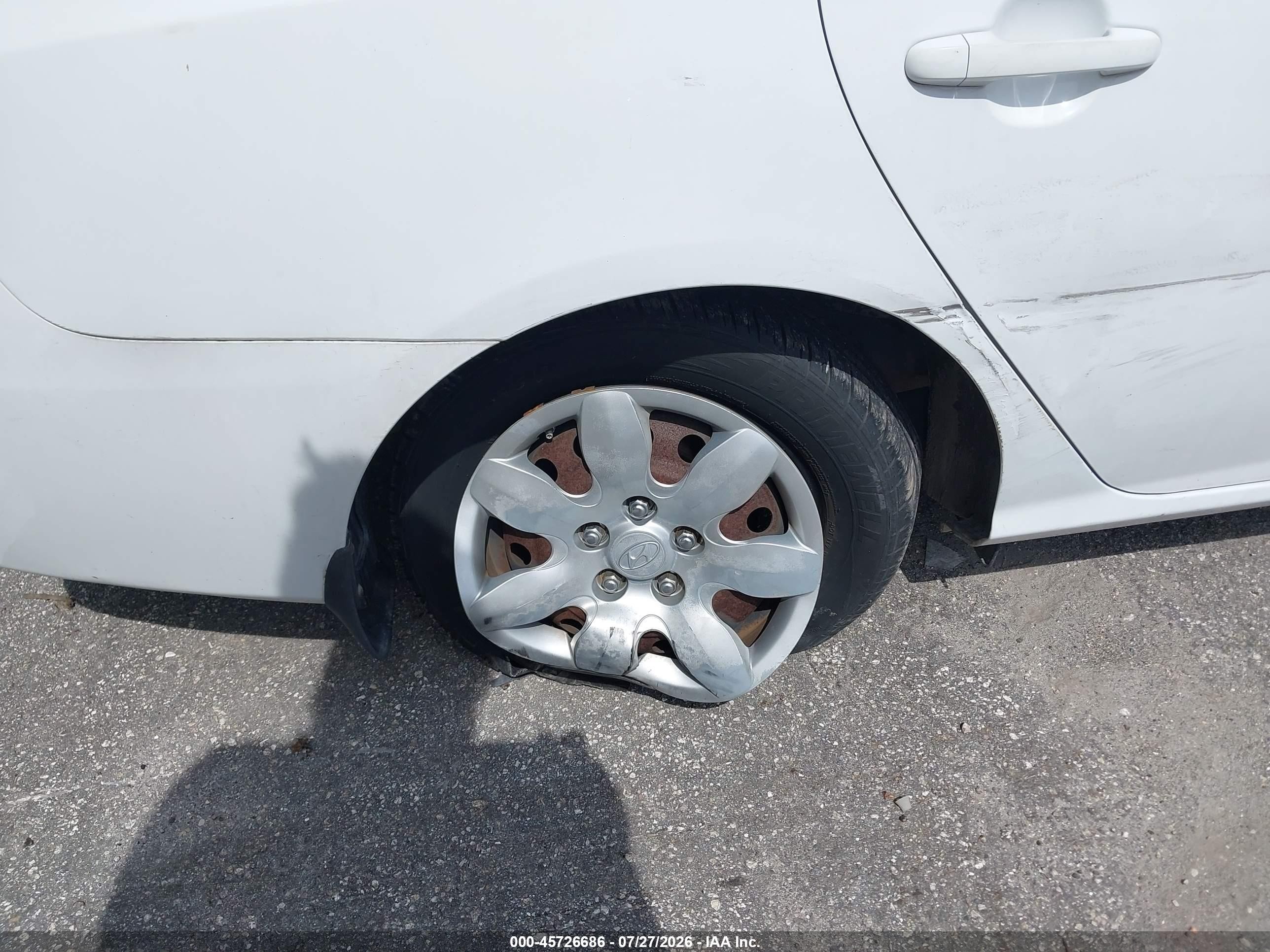 2008 Hyundai Elantra Gls/se White vin: KMHDU46D68U468662