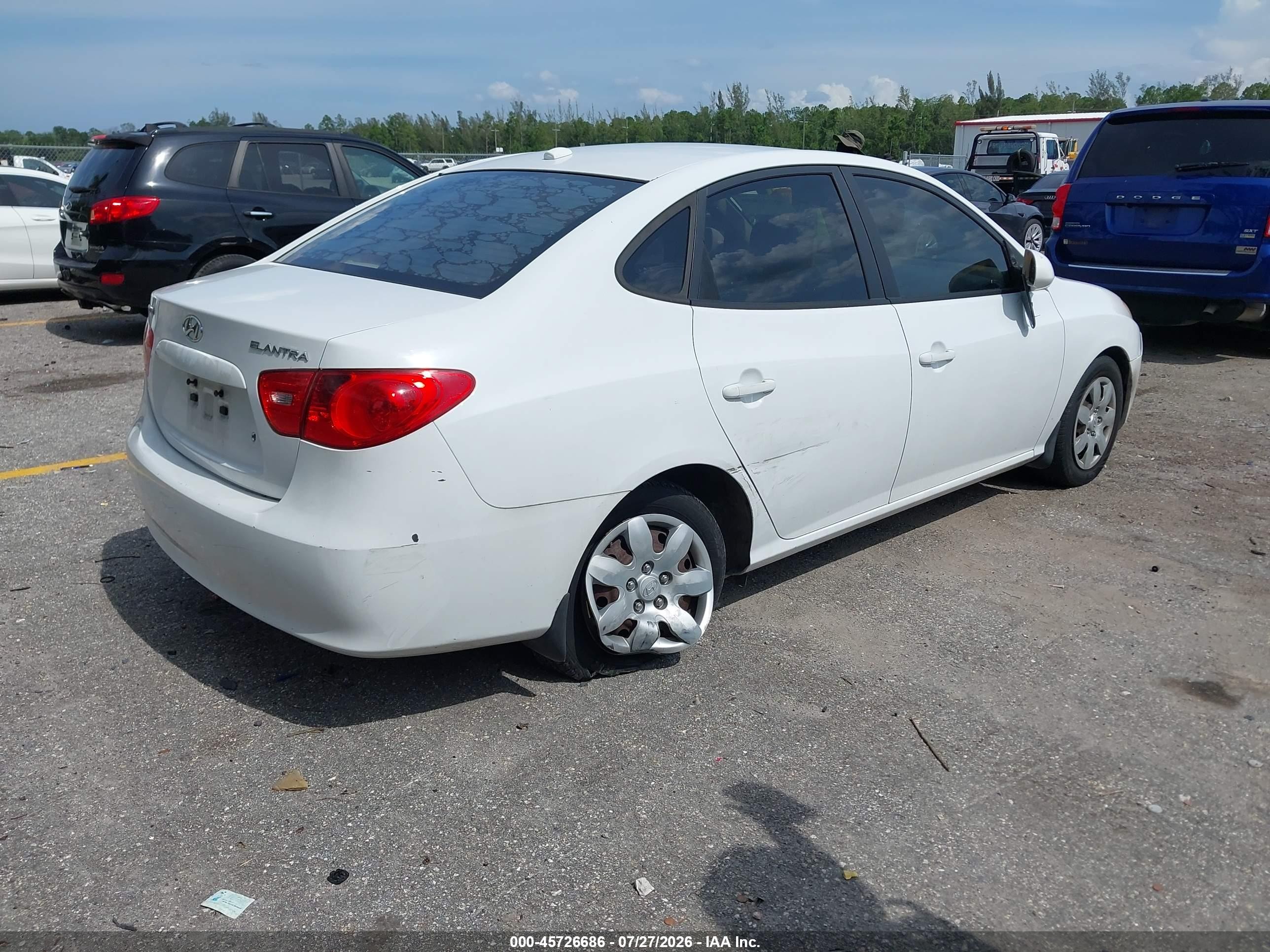 2008 Hyundai Elantra Gls/se White vin: KMHDU46D68U468662