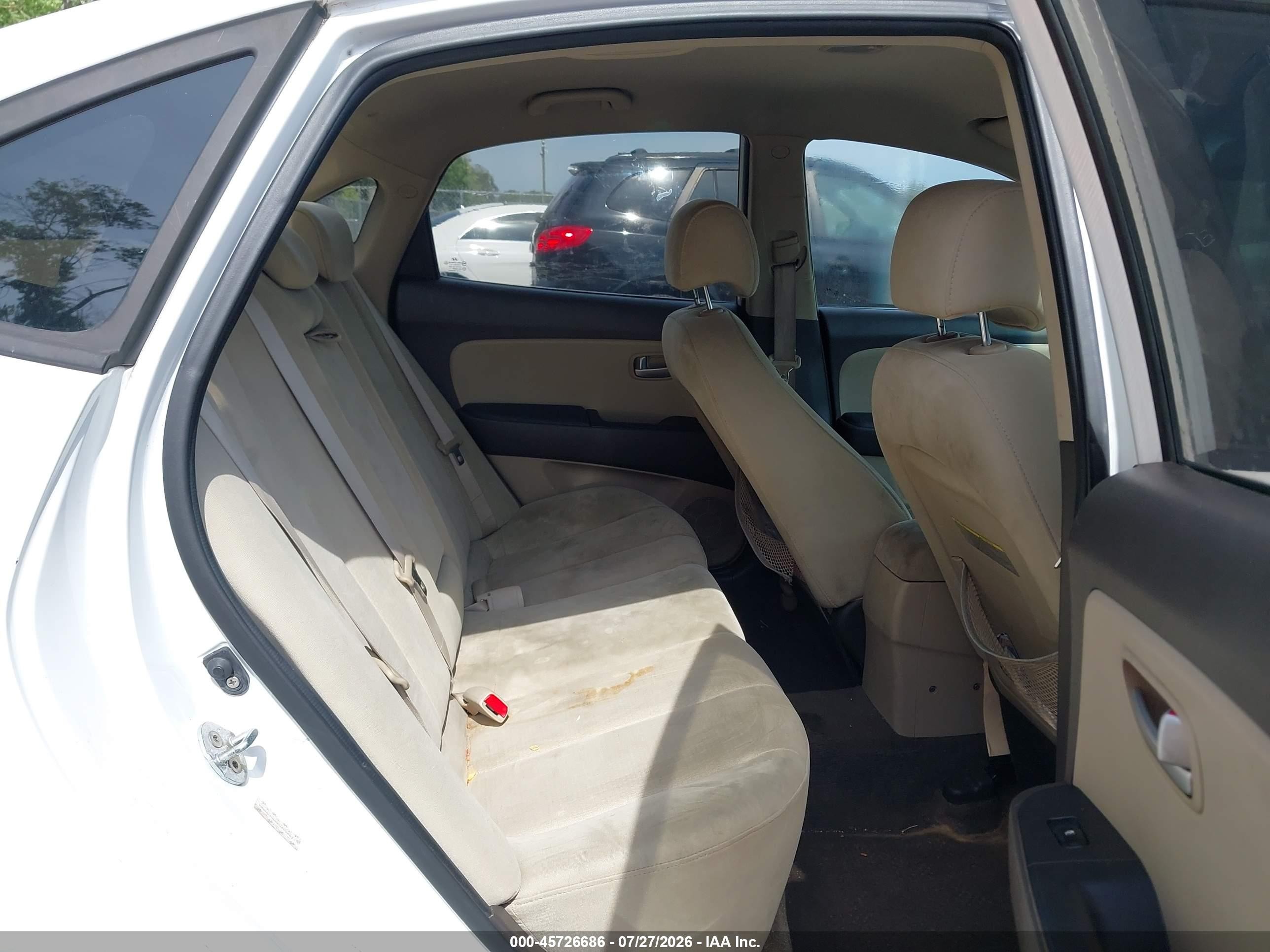 2008 Hyundai Elantra Gls/se White vin: KMHDU46D68U468662