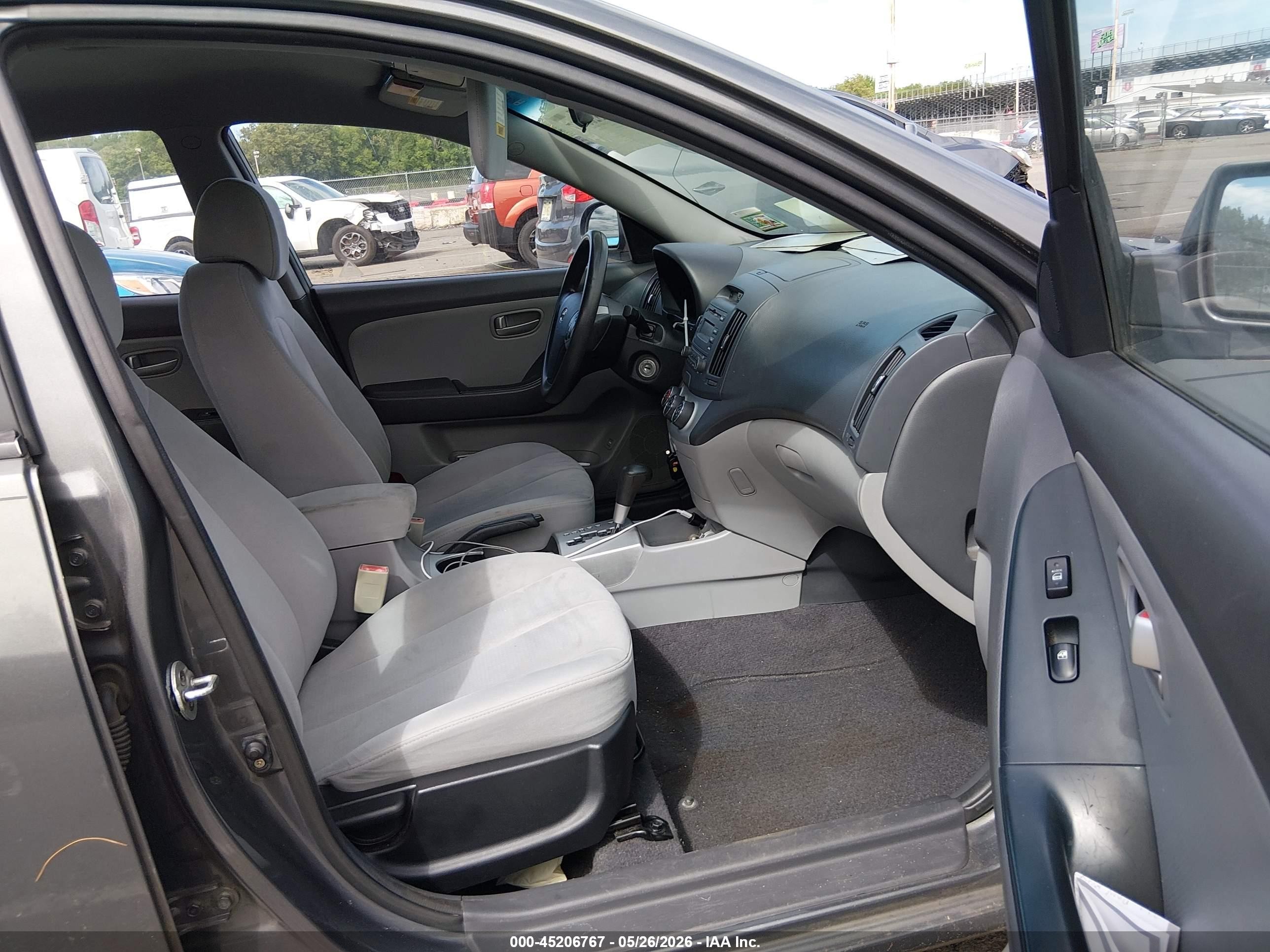 2008 Hyundai Elantra Gls/se Gray vin: KMHDU46D68U489205