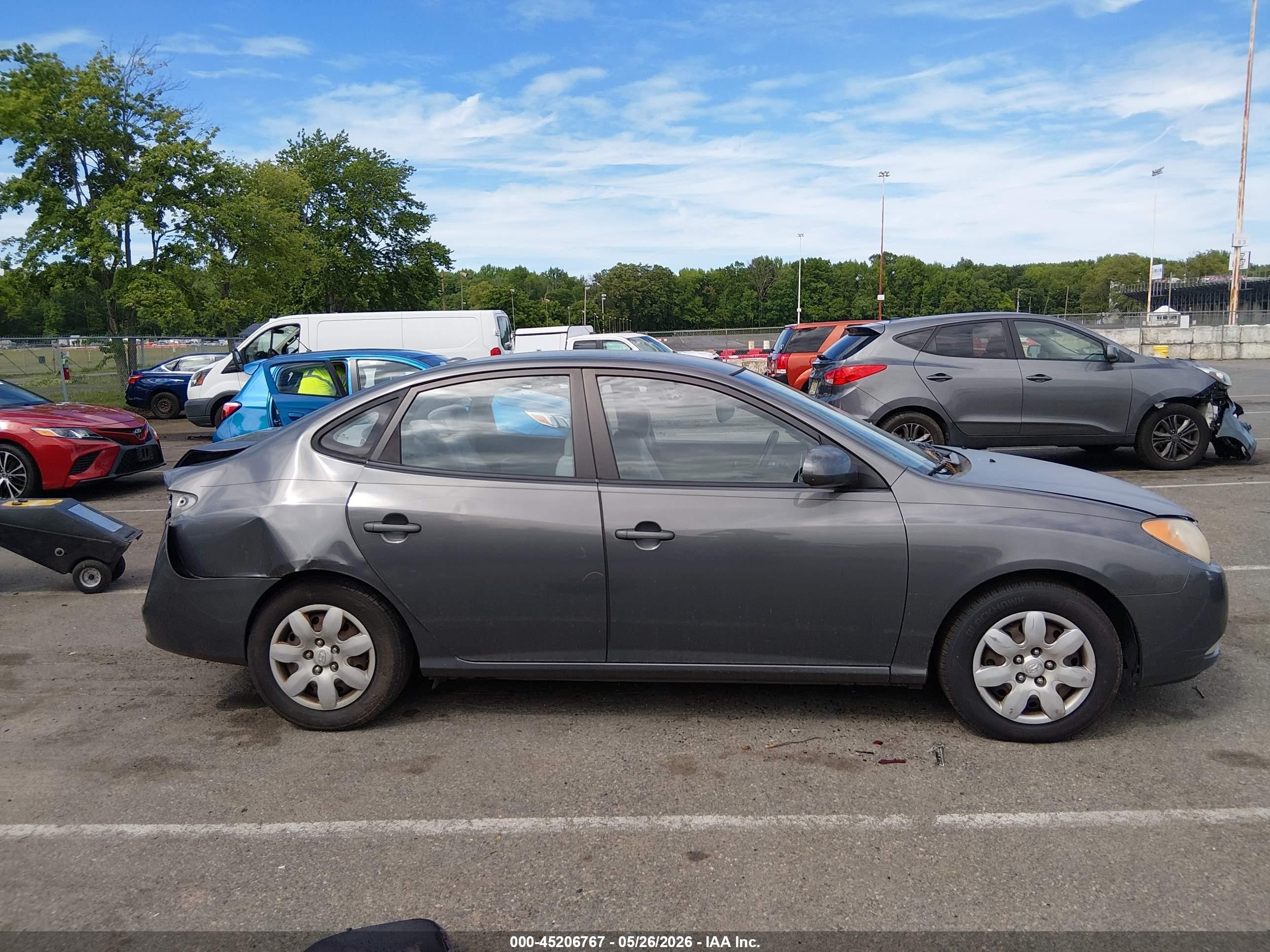 2008 Hyundai Elantra Gls/se Gray vin: KMHDU46D68U489205