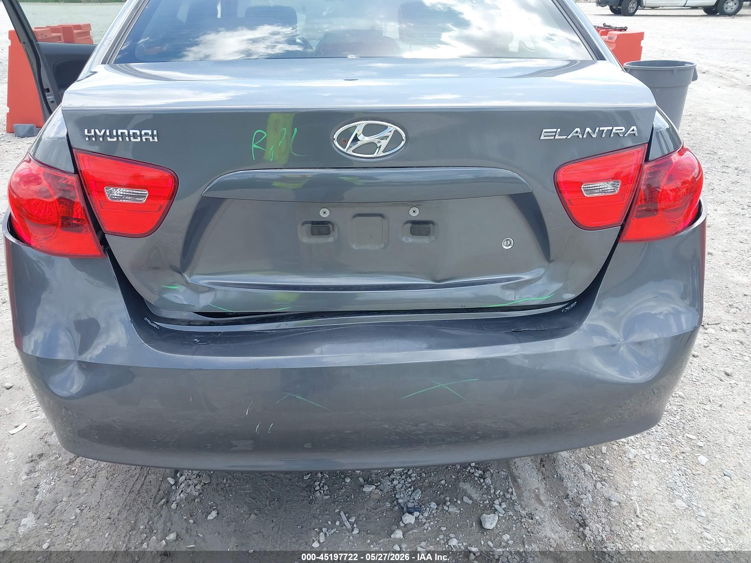 2008 Hyundai Elantra Gls/se Gray vin: KMHDU46D68U536202