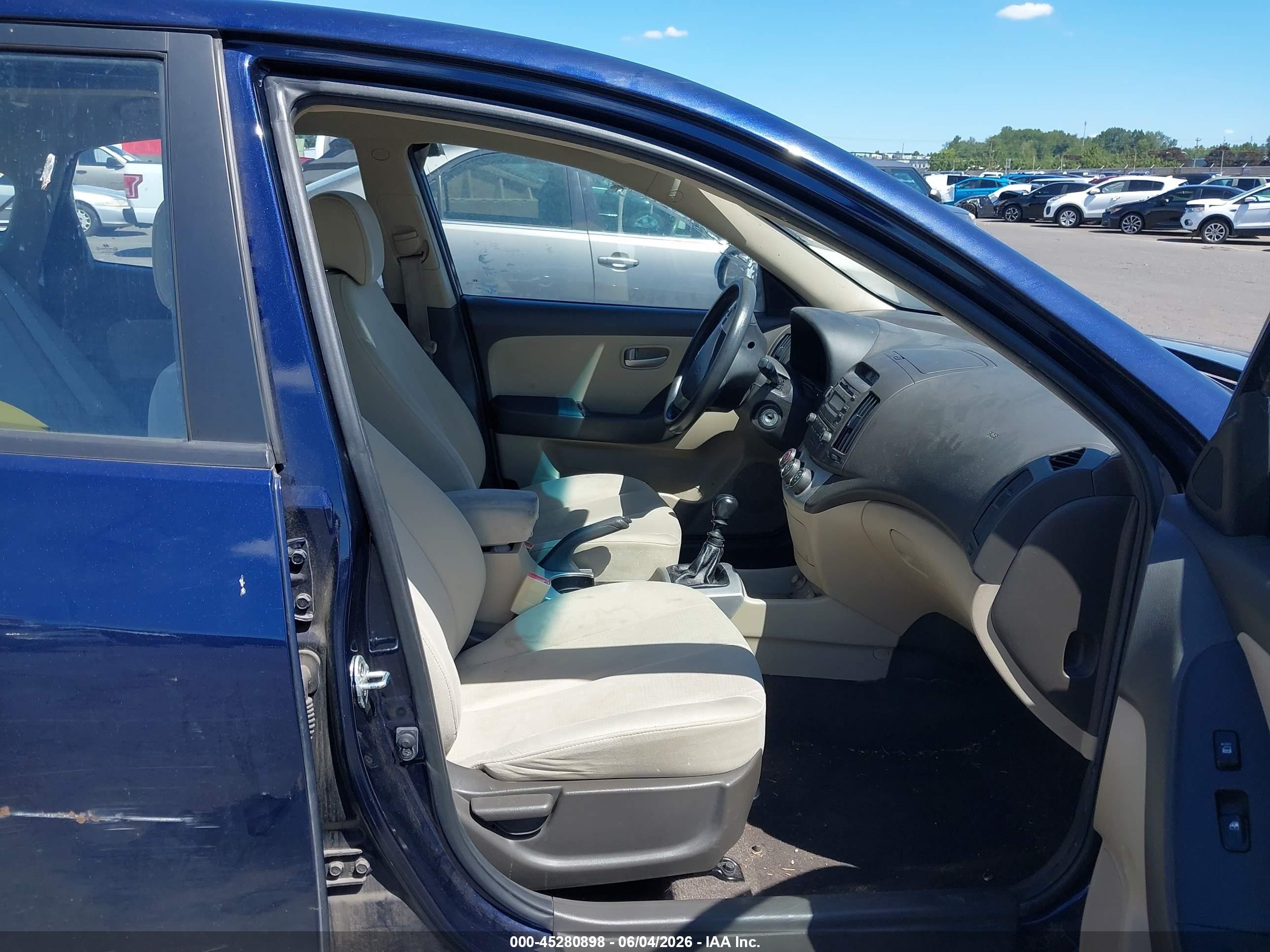 2009 Hyundai Elantra Gls Blue vin: KMHDU46D69U634101
