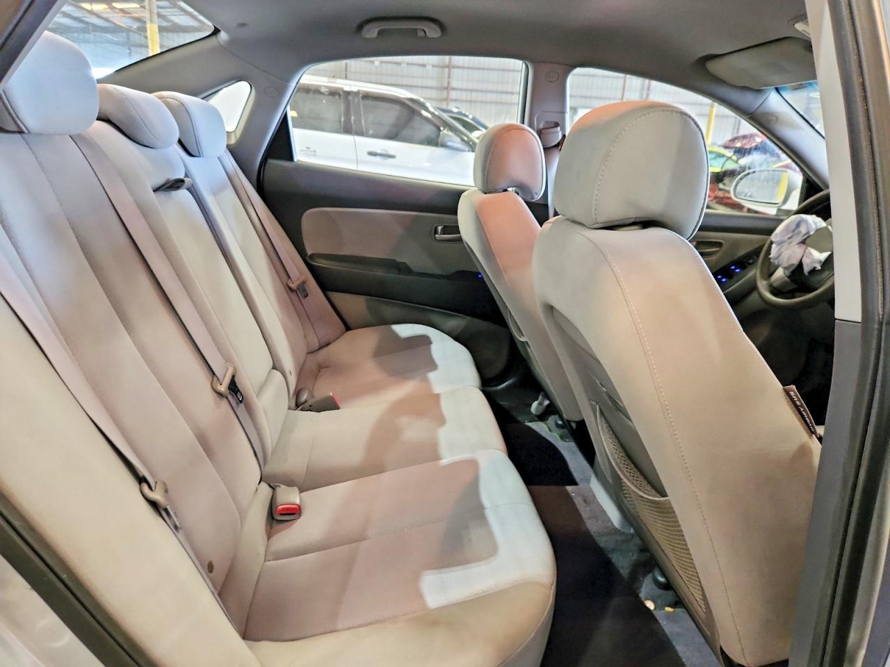 2009 Hyundai Elantra Gls Silver vin: KMHDU46D69U693262