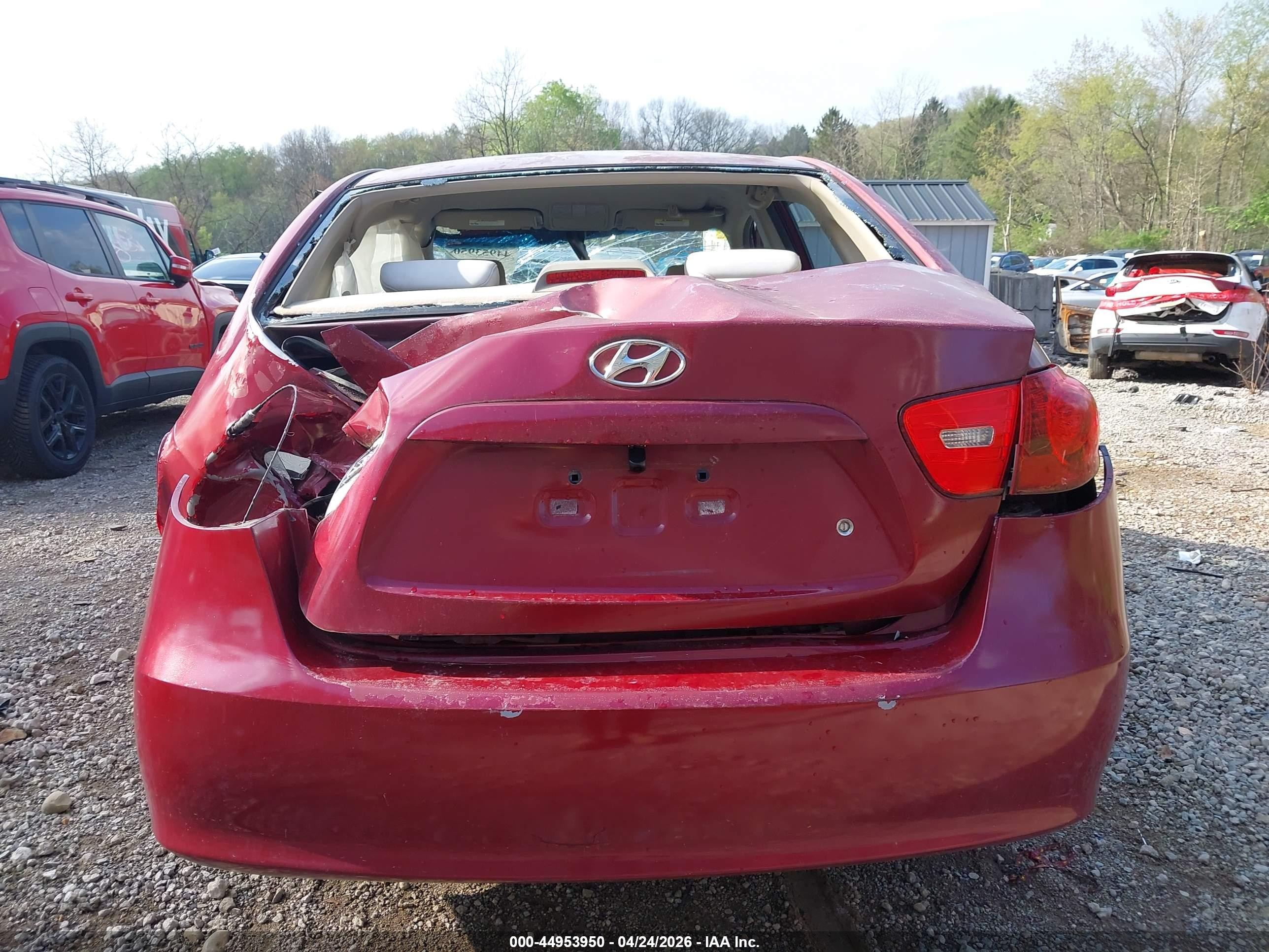 2007 Hyundai Elantra Gls/limited/se Red vin: KMHDU46D77U086851