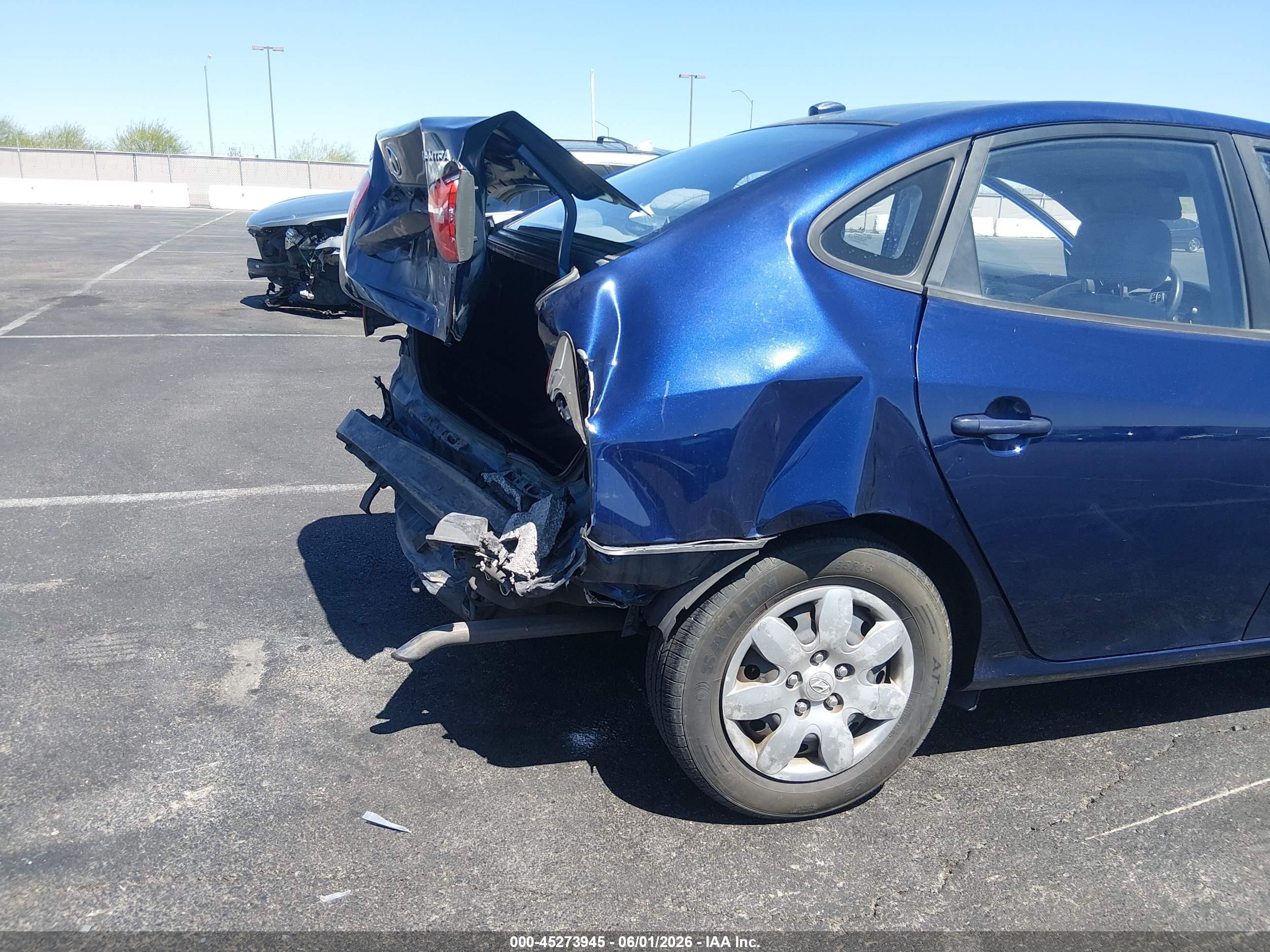 2007 Hyundai Elantra Gls/limited/se Blue vin: KMHDU46D77U144683