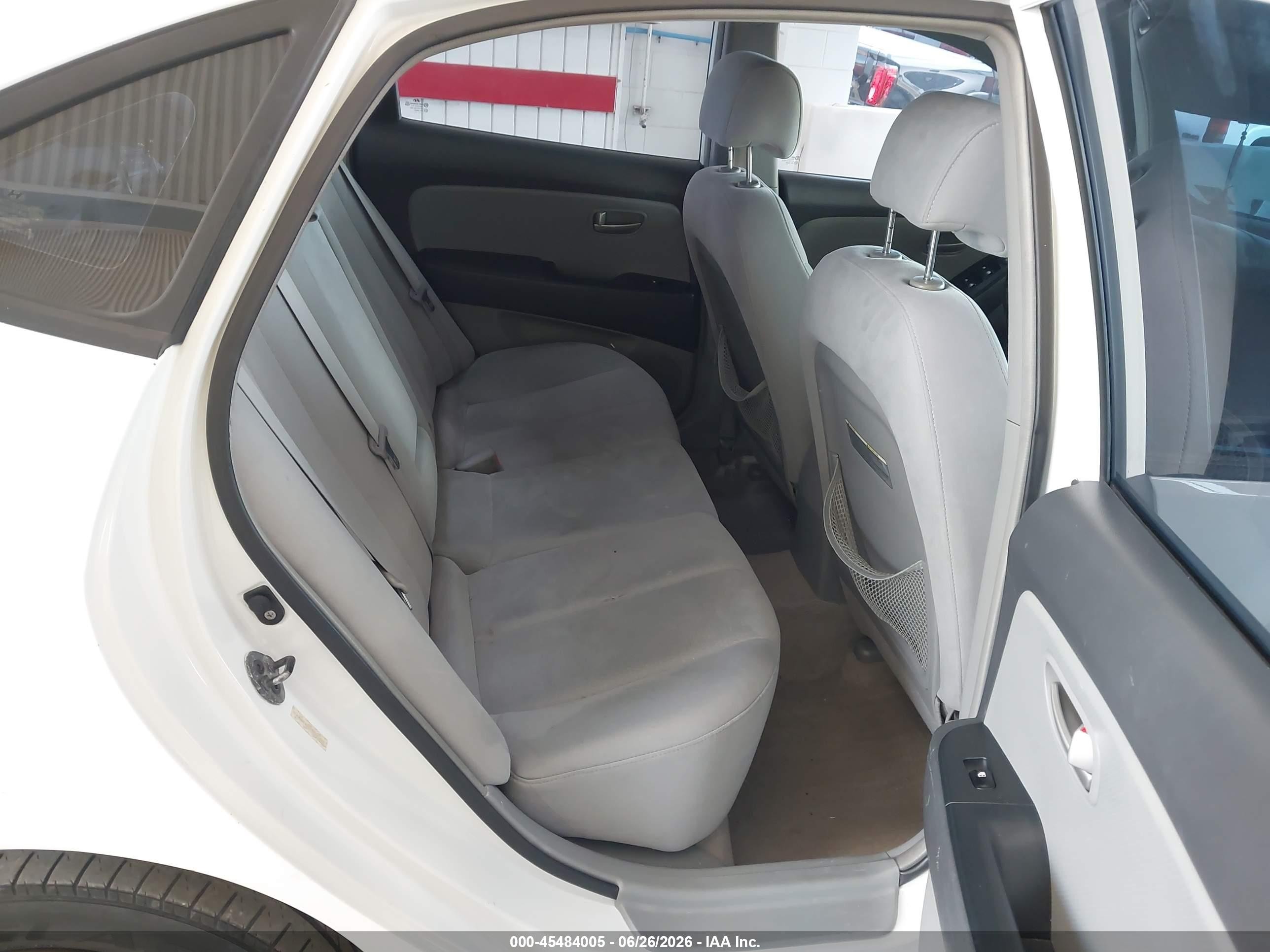 2007 Hyundai Elantra Gls/ltd/se White vin: KMHDU46D77U171883