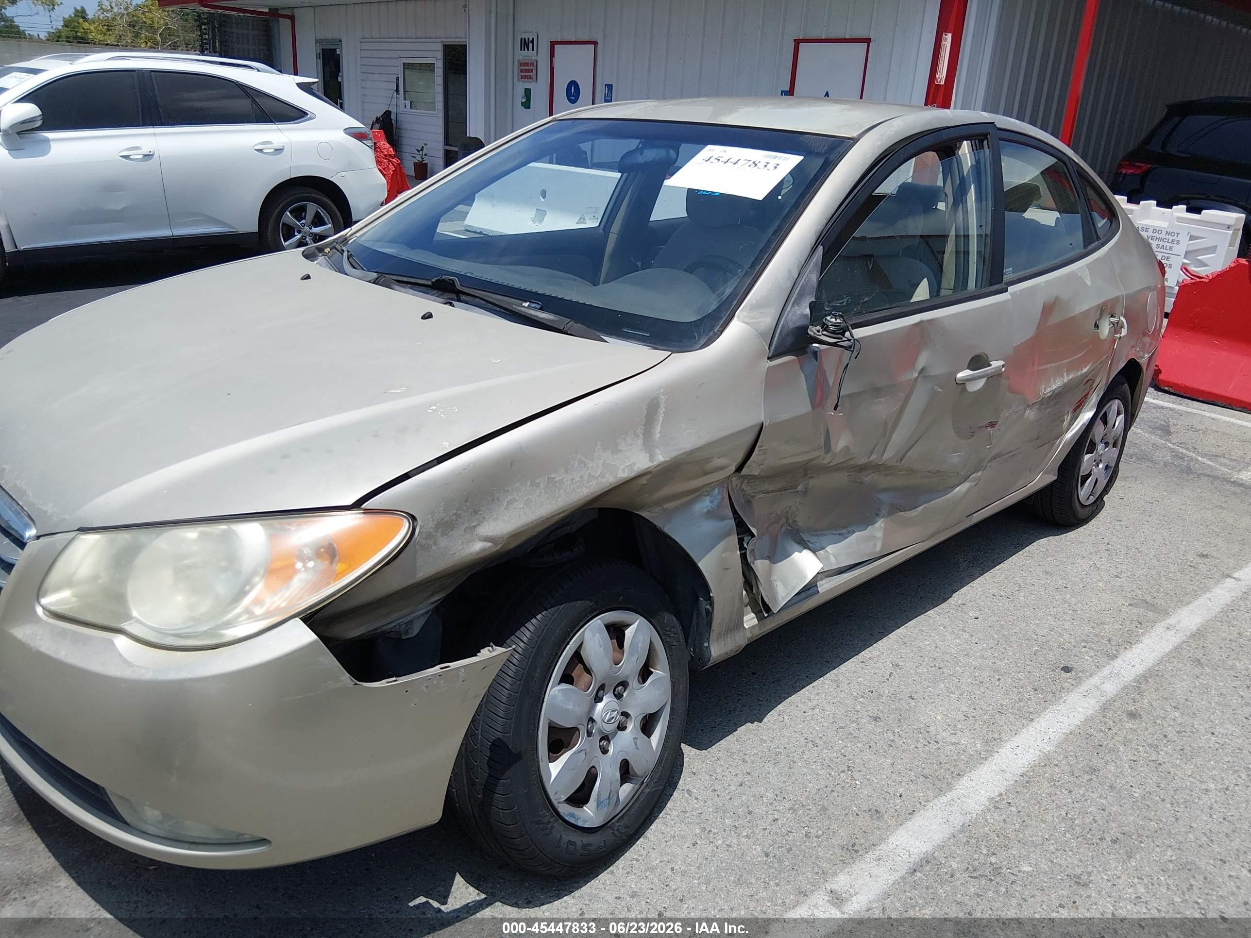 2008 Hyundai Elantra Gls/se Gold vin: KMHDU46D78U277901