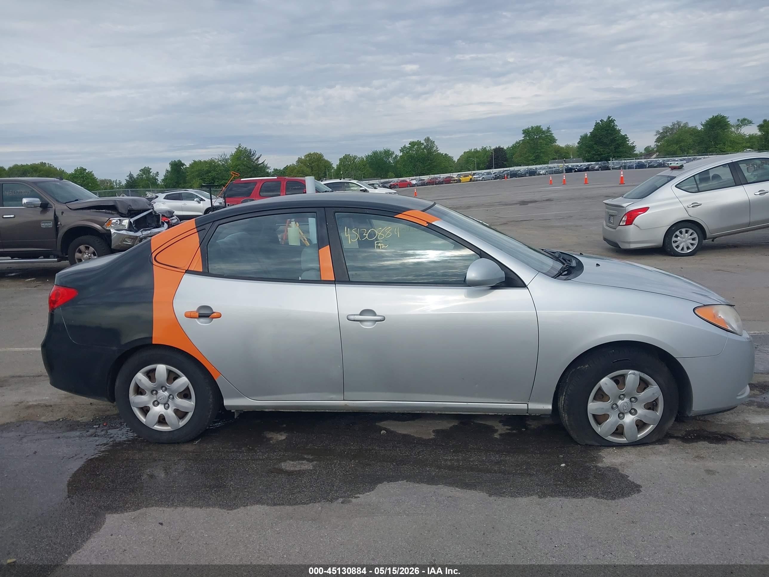 2008 Hyundai Elantra Gls/se Silver vin: KMHDU46D78U402413