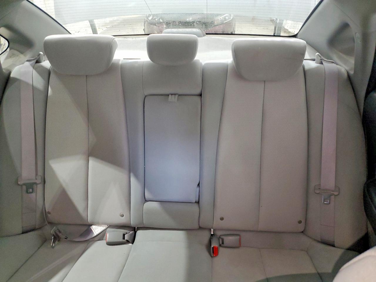 2008 Hyundai Elantra Gls Silver vin: KMHDU46D78U415002