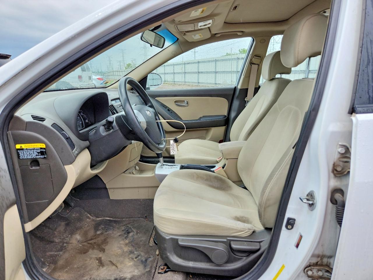 2008 Hyundai Elantra Gls White vin: KMHDU46D78U509526