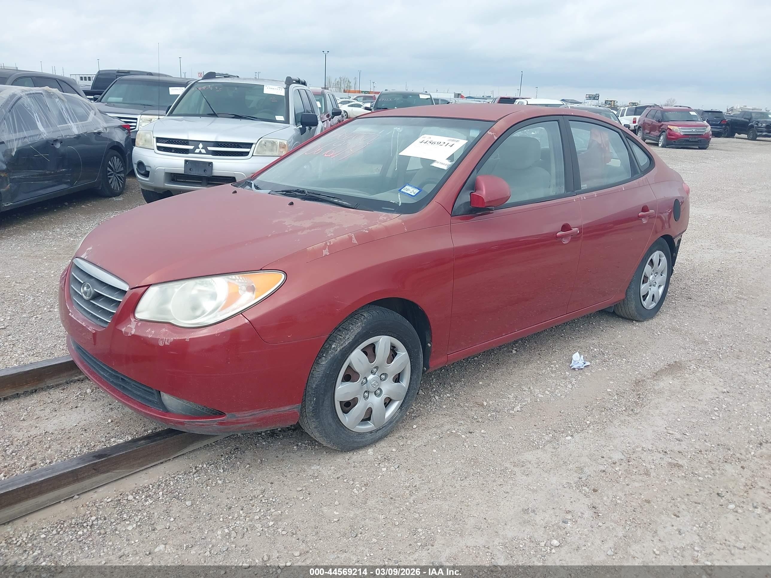 2008 Hyundai Elantra Gls/se Red vin: KMHDU46D78U517075