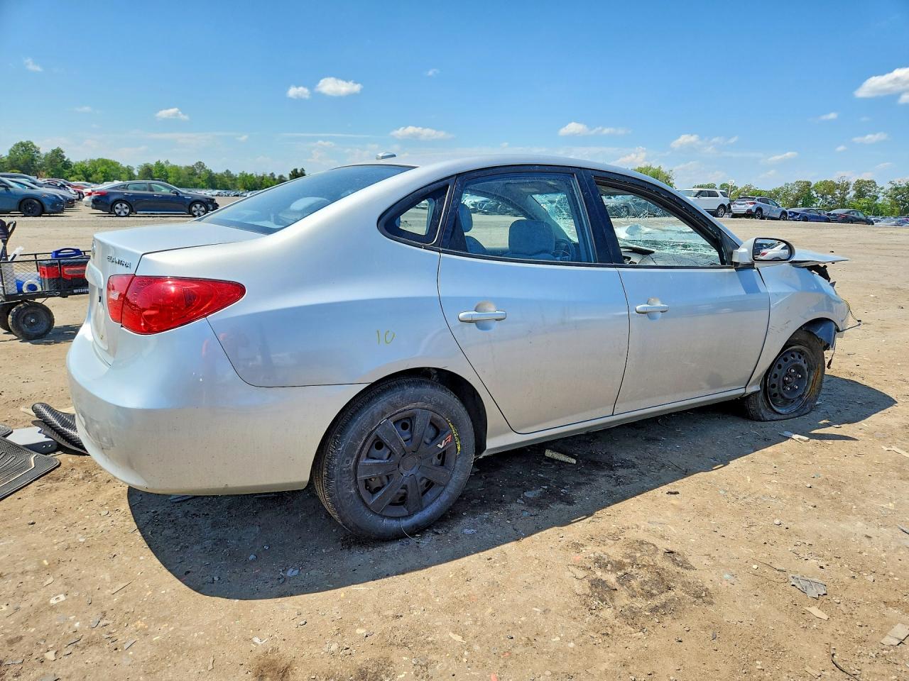 2008 Hyundai Elantra Gls/se/limited Silver vin: KMHDU46D78U542381