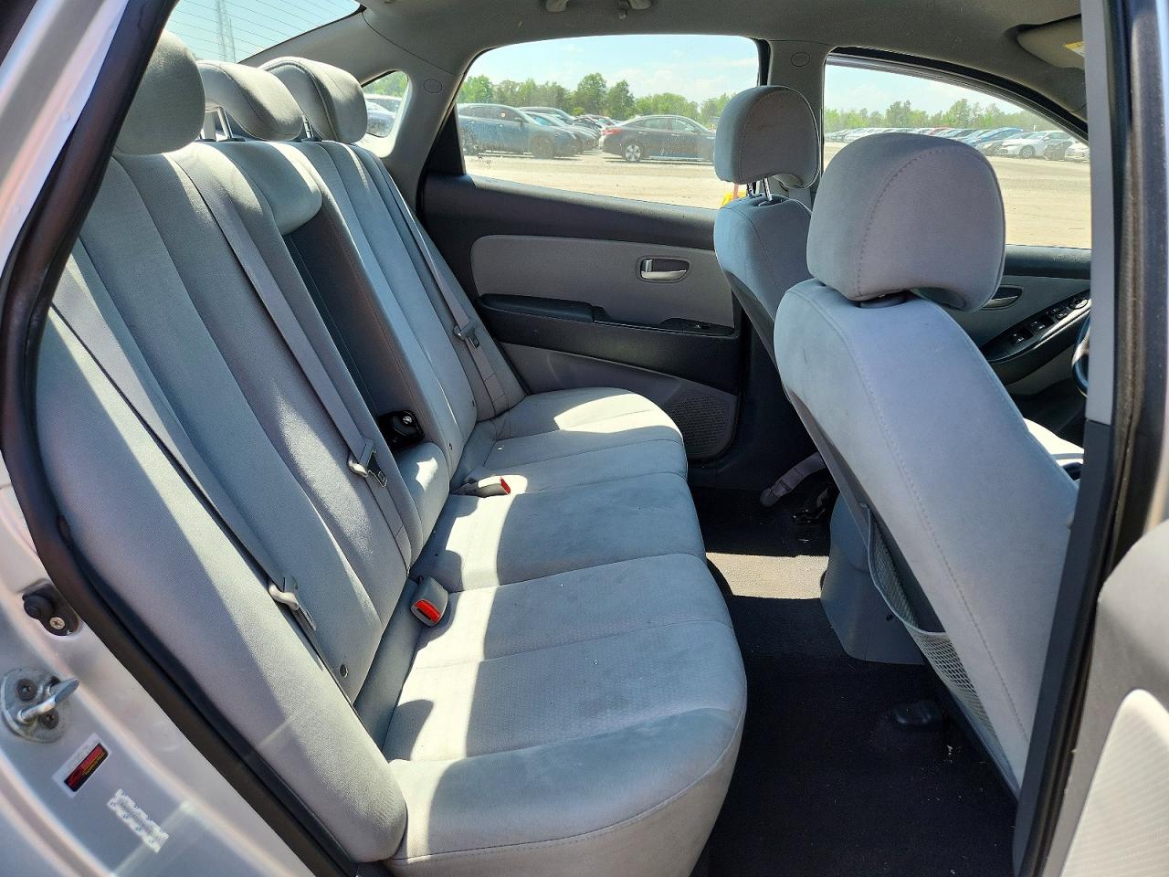 2008 Hyundai Elantra Gls/se/limited Silver vin: KMHDU46D78U542381