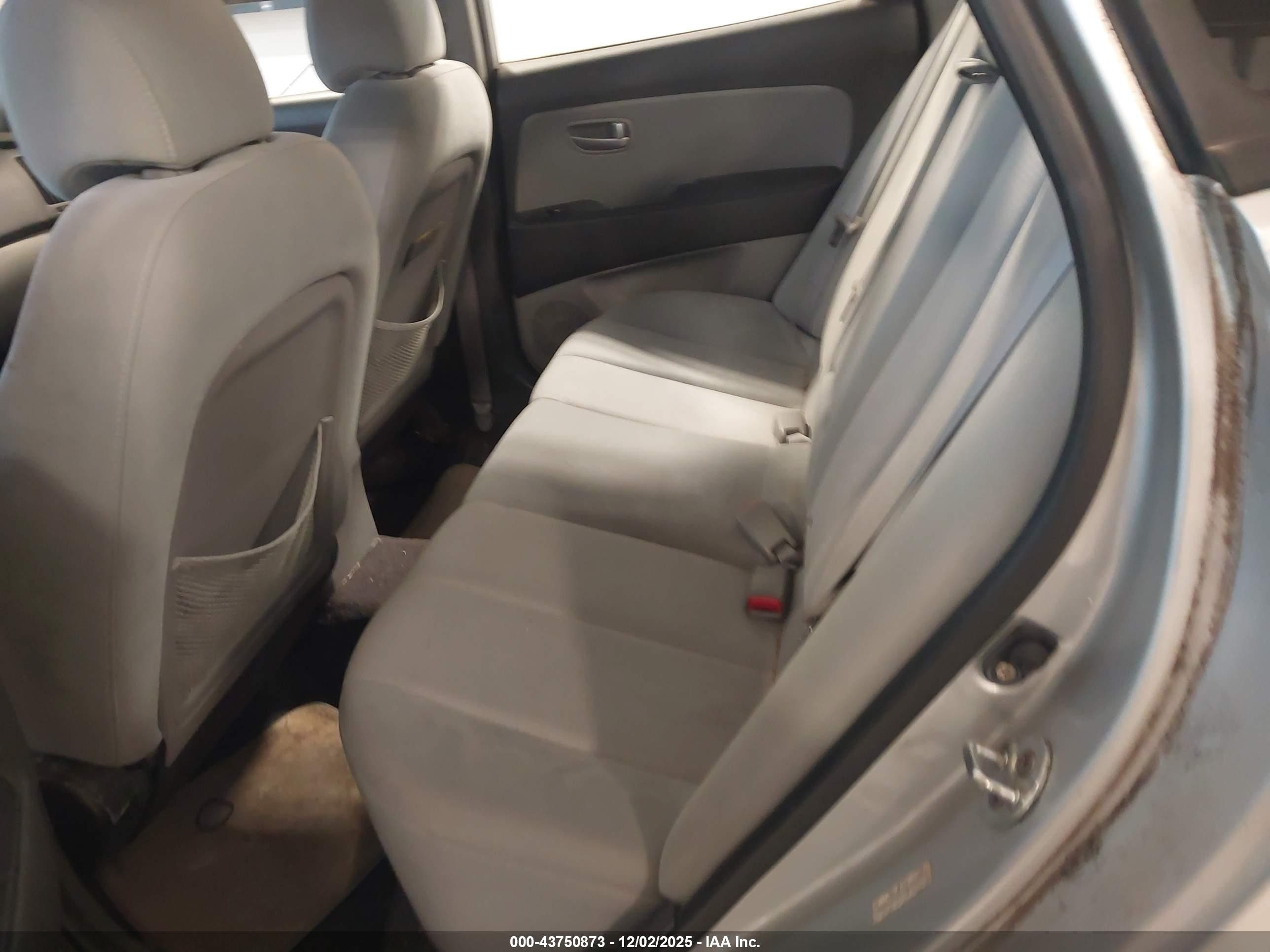 2008 Hyundai Elantra Gls/se Серебряный vin: KMHDU46D78U548908