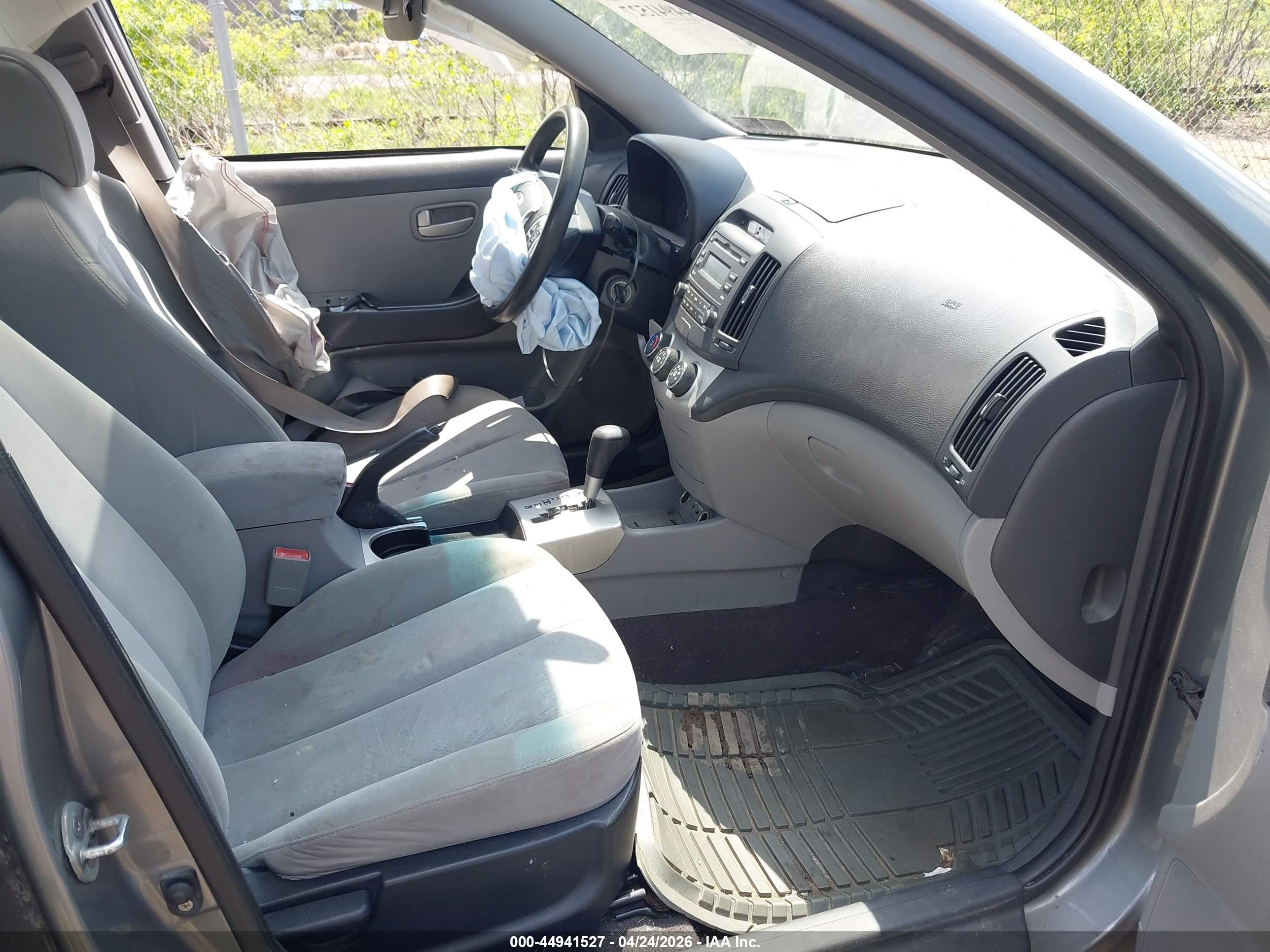 2009 Hyundai Elantra Gls Gray vin: KMHDU46D79U784878