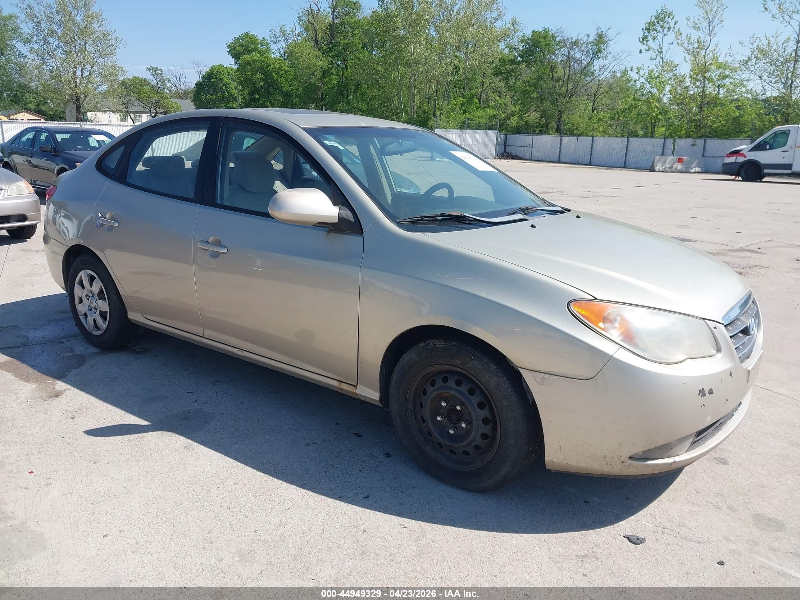 2007 Hyundai Elantra Gls/limited/se Cream vin: KMHDU46D87U067841