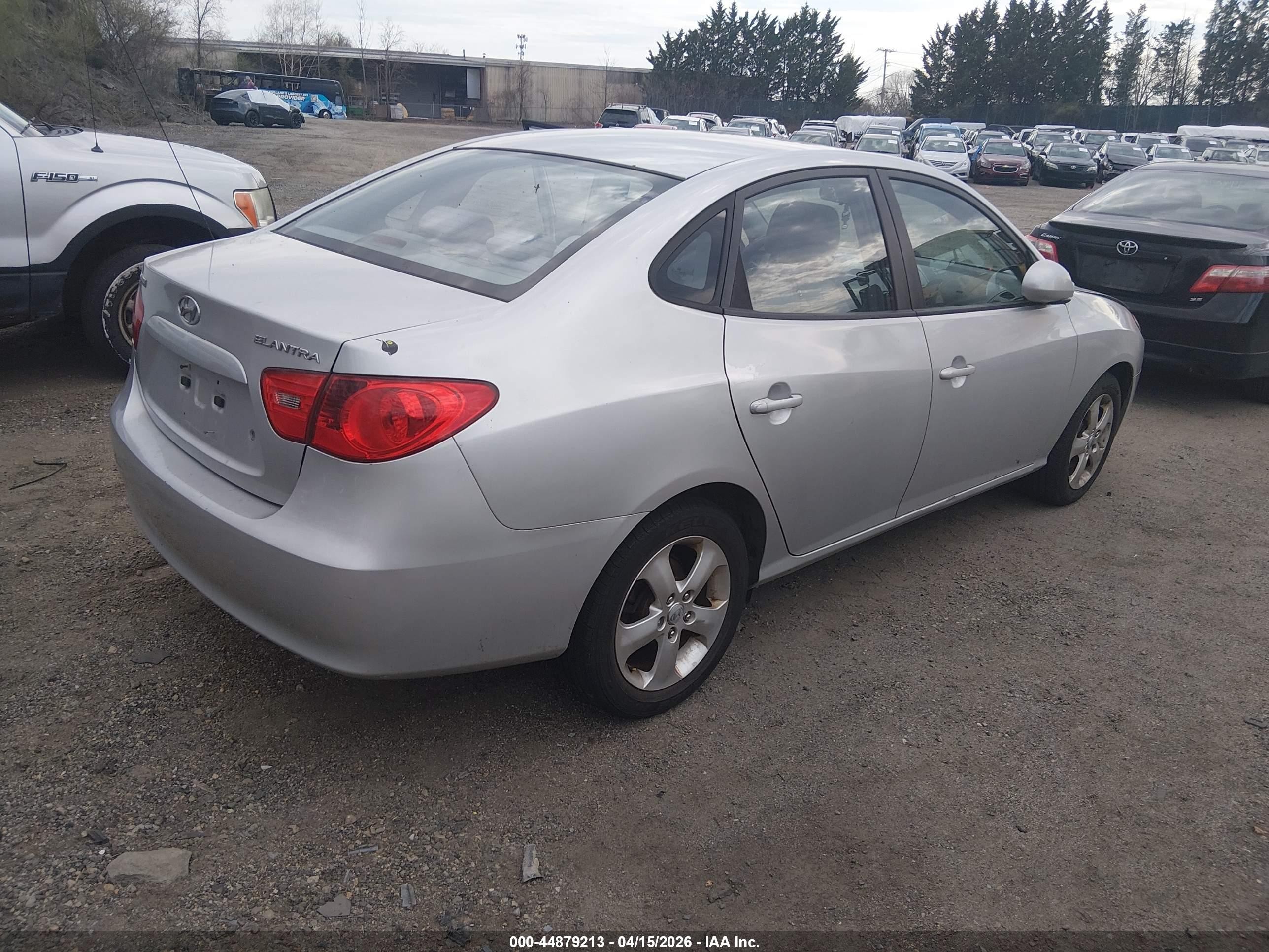 2007 Hyundai Elantra Gls/limited/se Silver vin: KMHDU46D87U108565