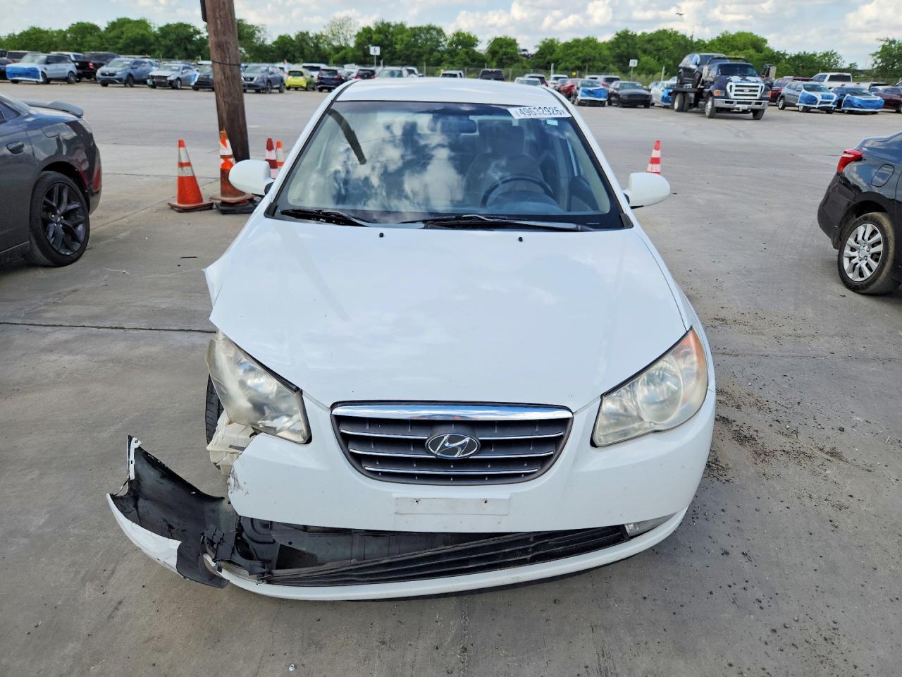2007 Hyundai Elantra Gls White vin: KMHDU46D87U126550