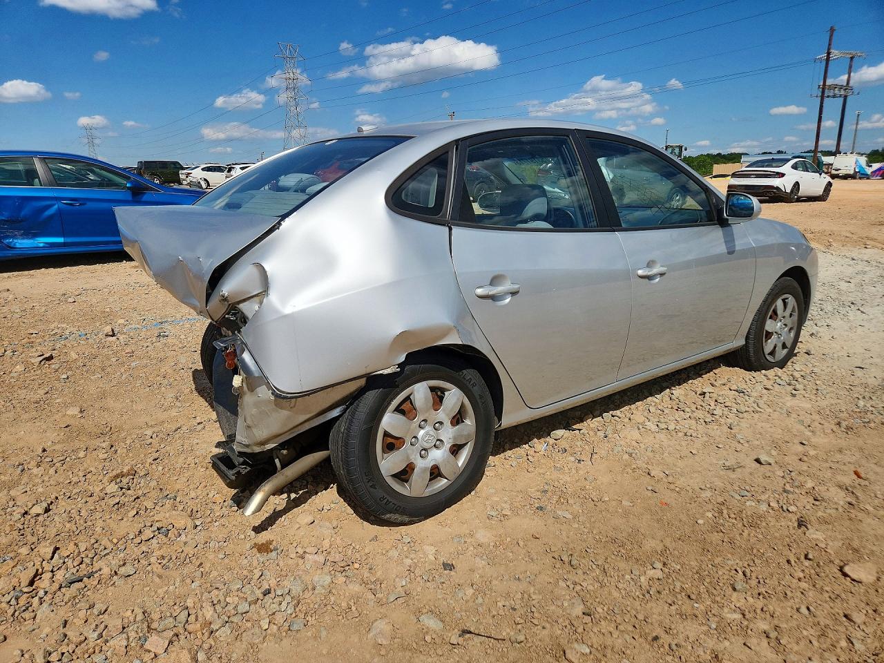 2007 Hyundai Elantra Silver vin: KMHDU46D87U220184
