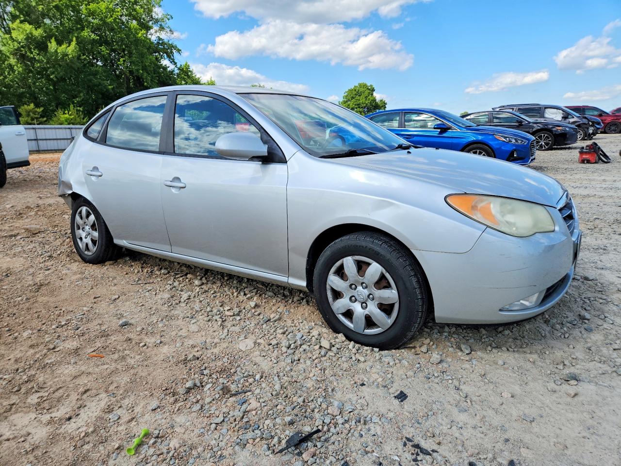 2007 Hyundai Elantra Silver vin: KMHDU46D87U220184