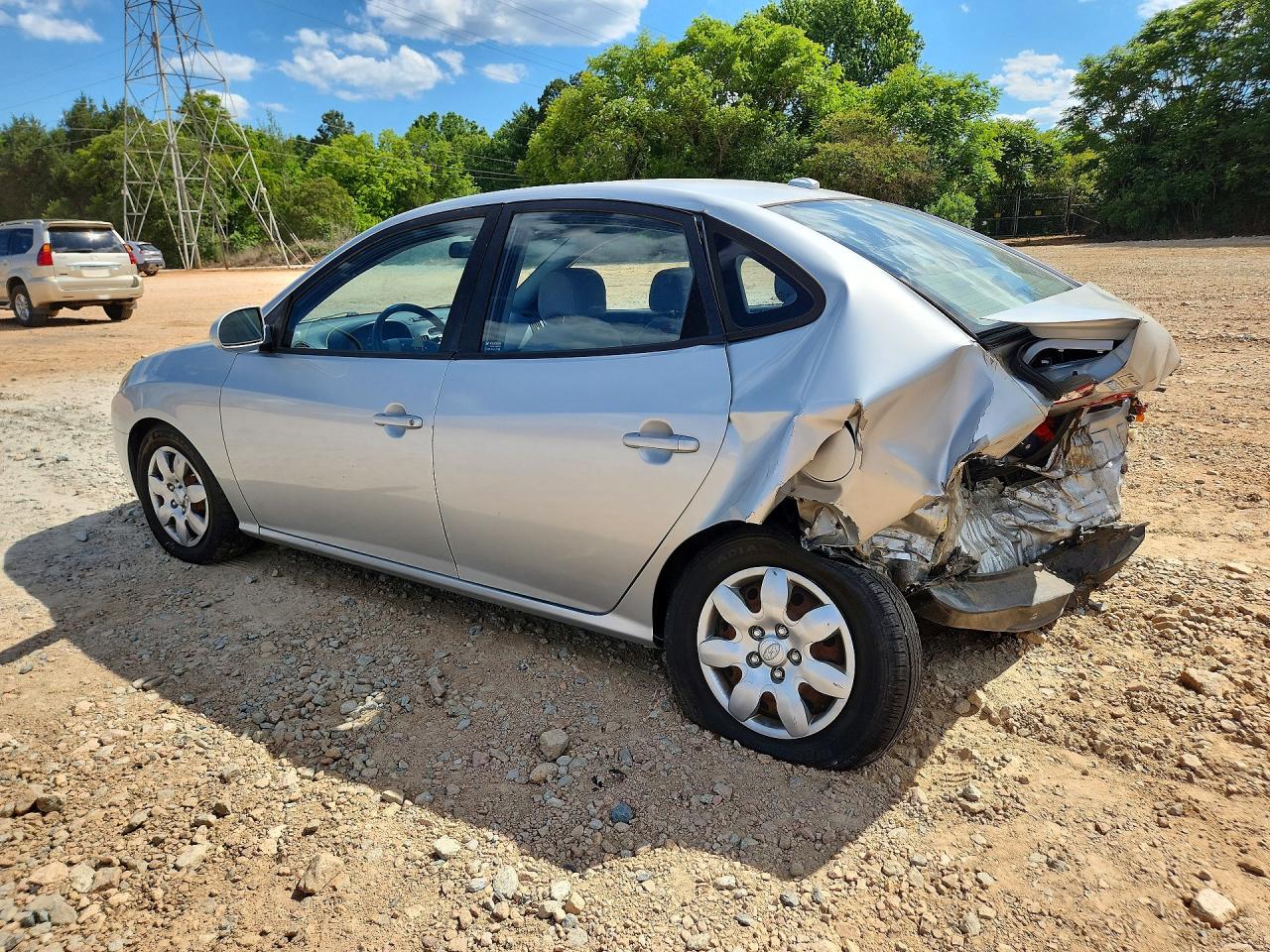 2007 Hyundai Elantra Silver vin: KMHDU46D87U220184