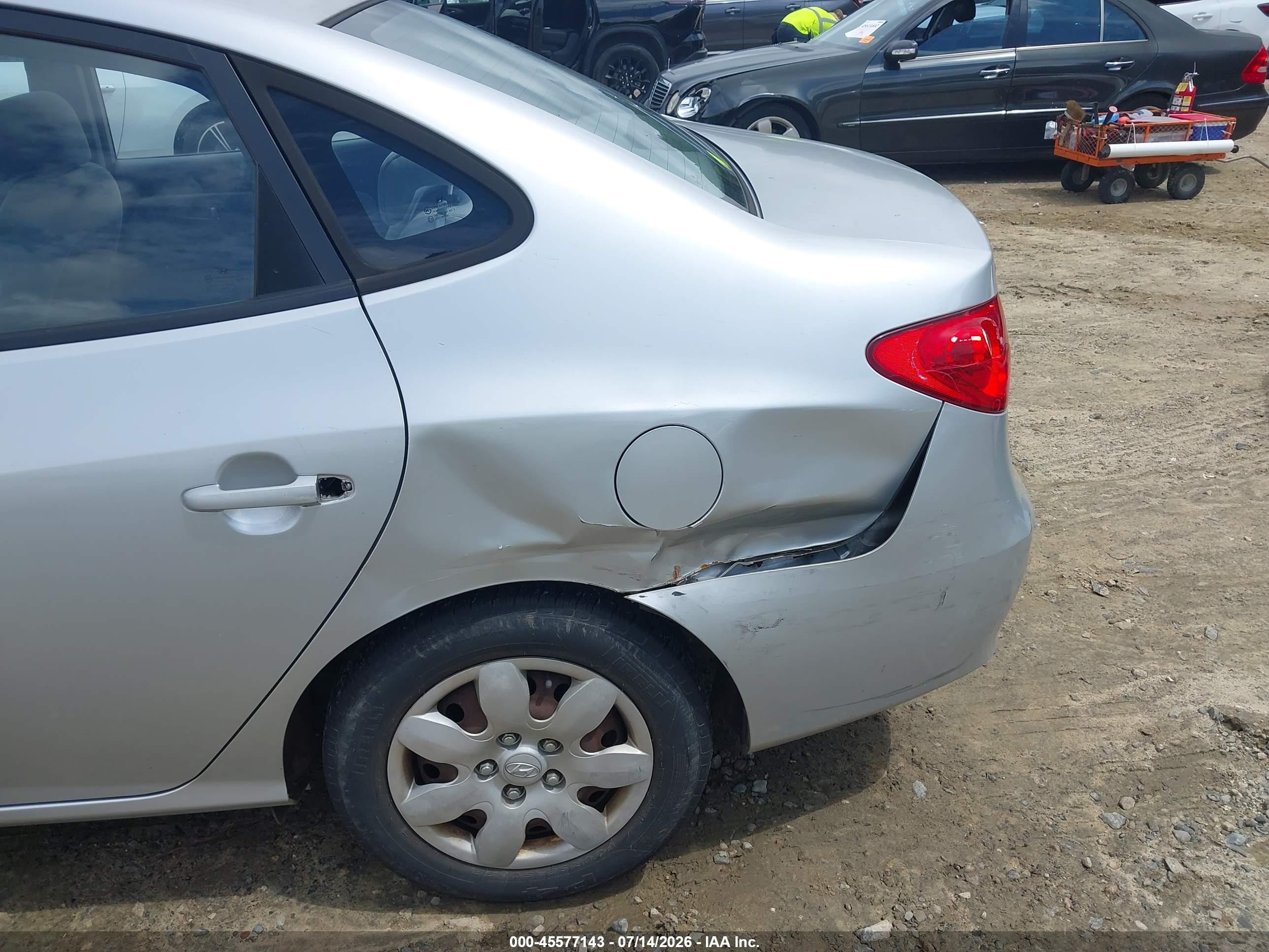 2007 Hyundai Elantra Gls/ltd/se Silver vin: KMHDU46D87U243965