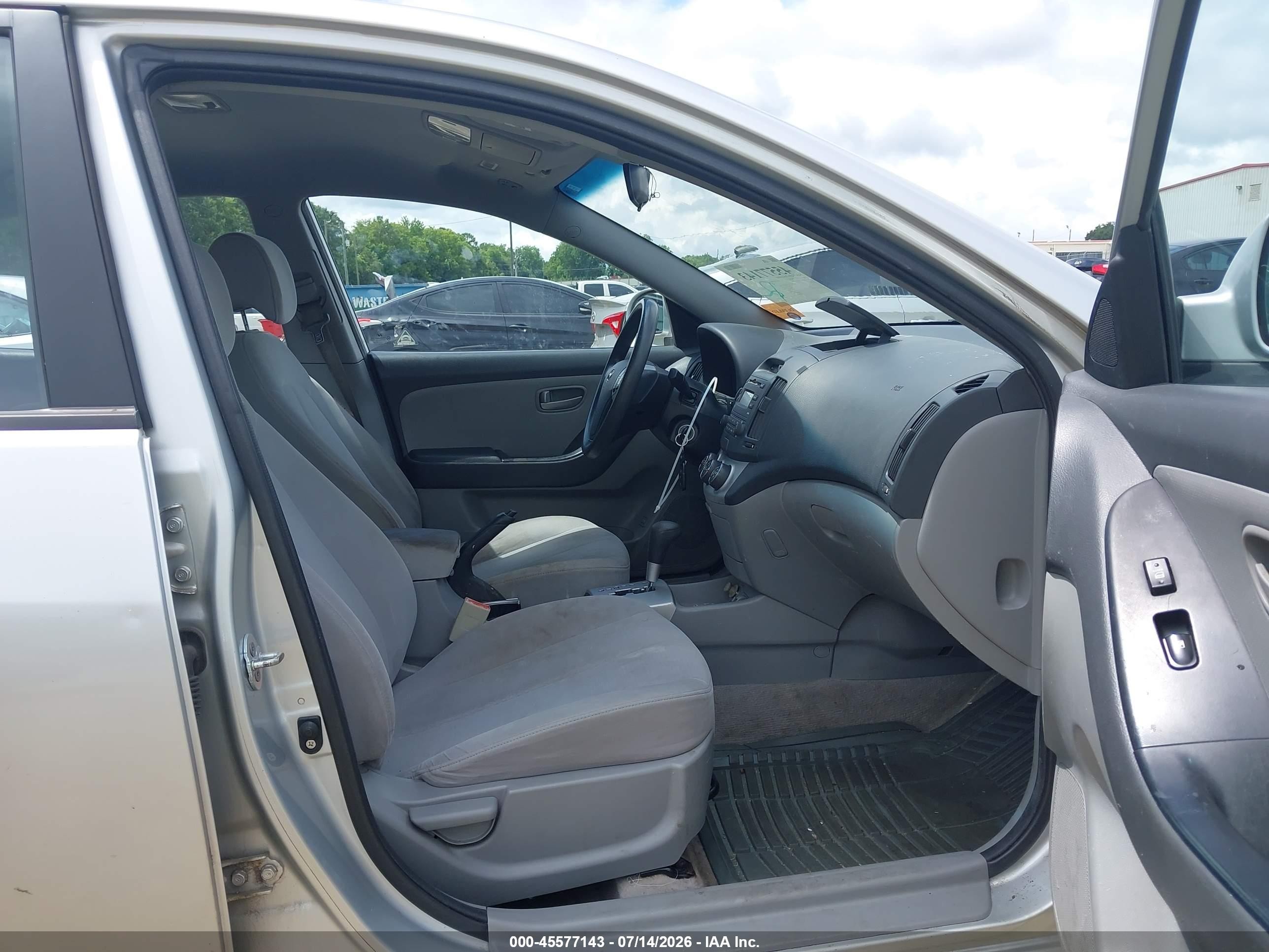 2007 Hyundai Elantra Gls/ltd/se Silver vin: KMHDU46D87U243965