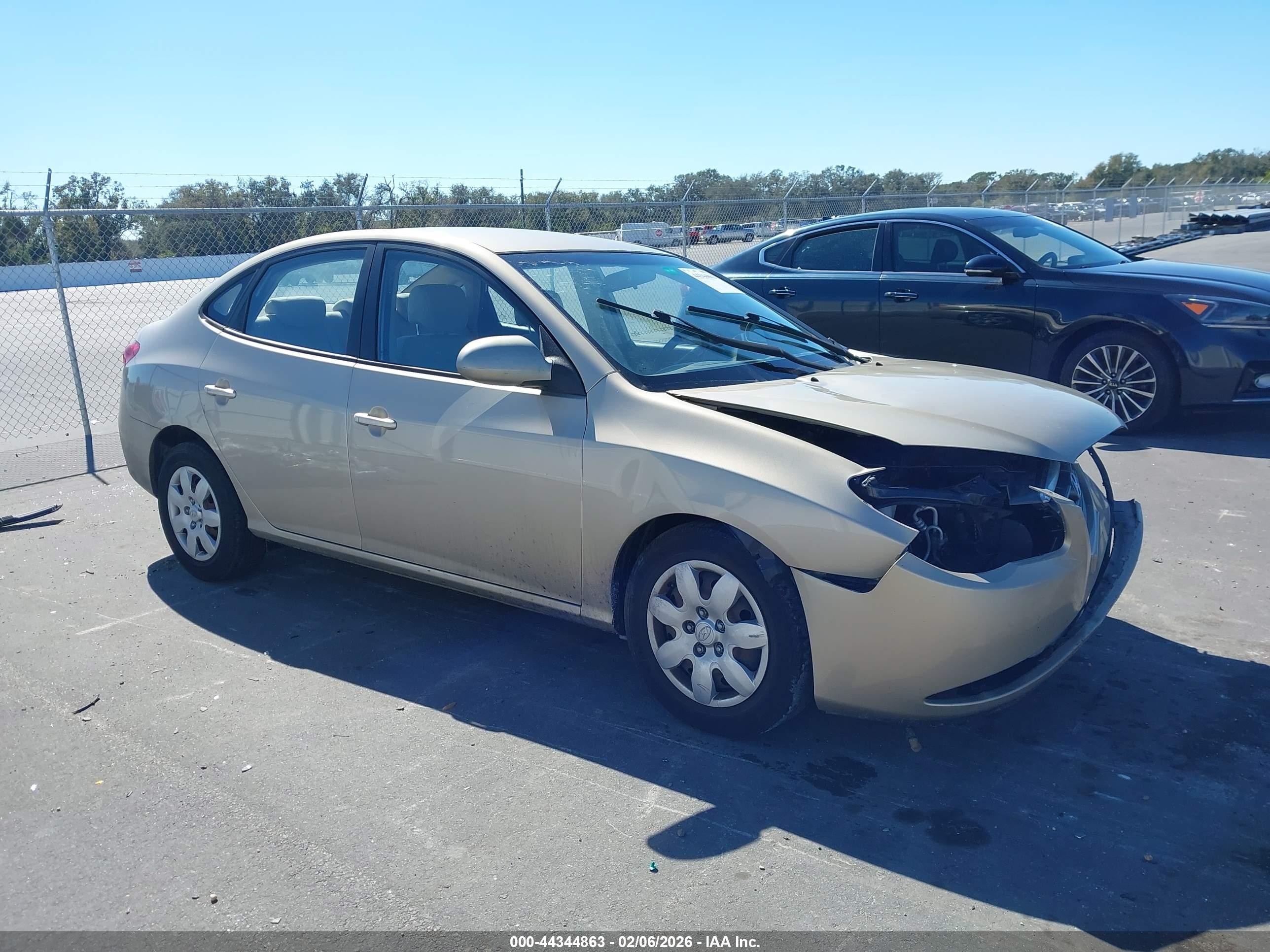 2008 Hyundai Elantra Gls/se Gold vin: KMHDU46D88U459302