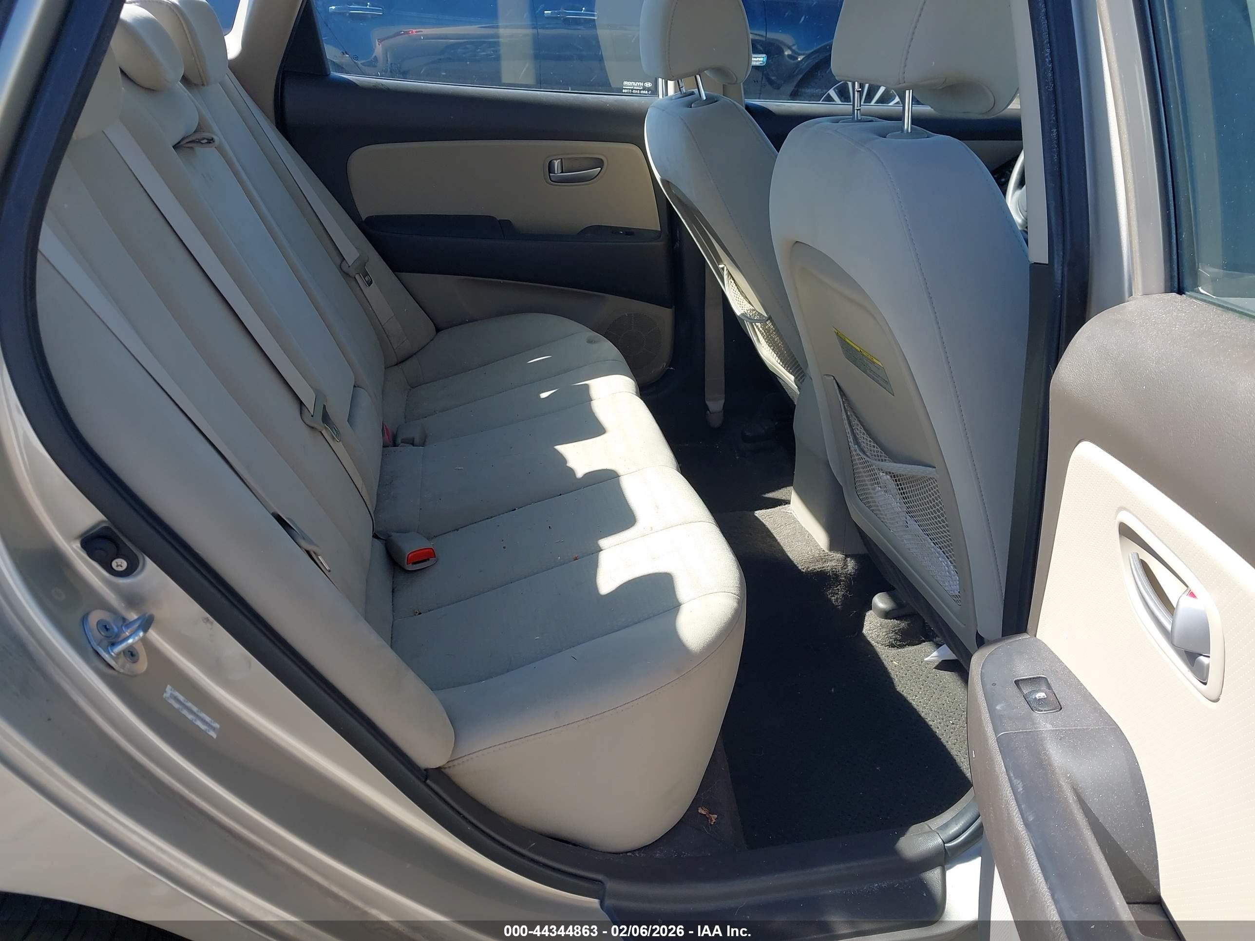 2008 Hyundai Elantra Gls/se Золотой vin: KMHDU46D88U459302