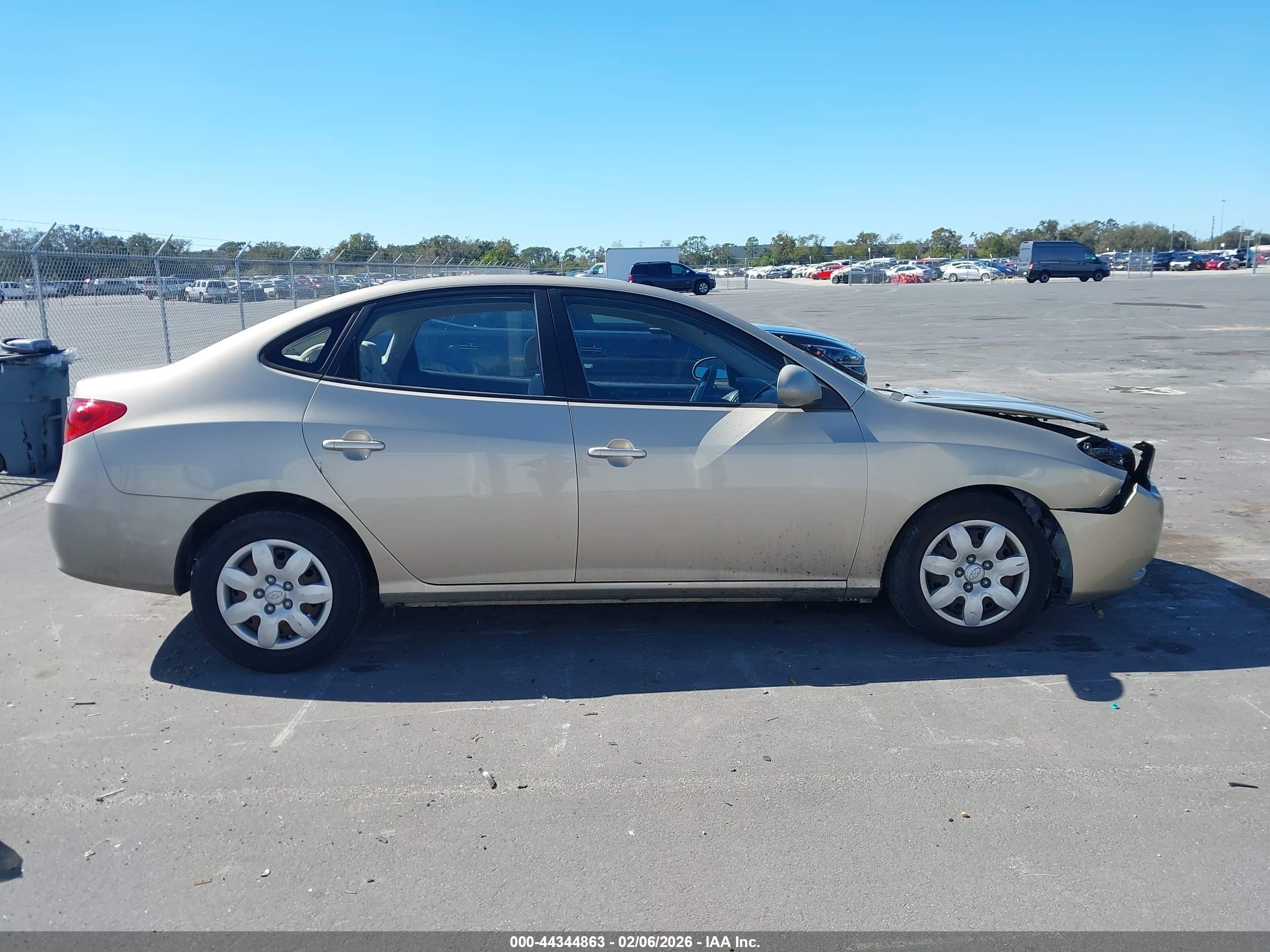 2008 Hyundai Elantra Gls/se Золотой vin: KMHDU46D88U459302