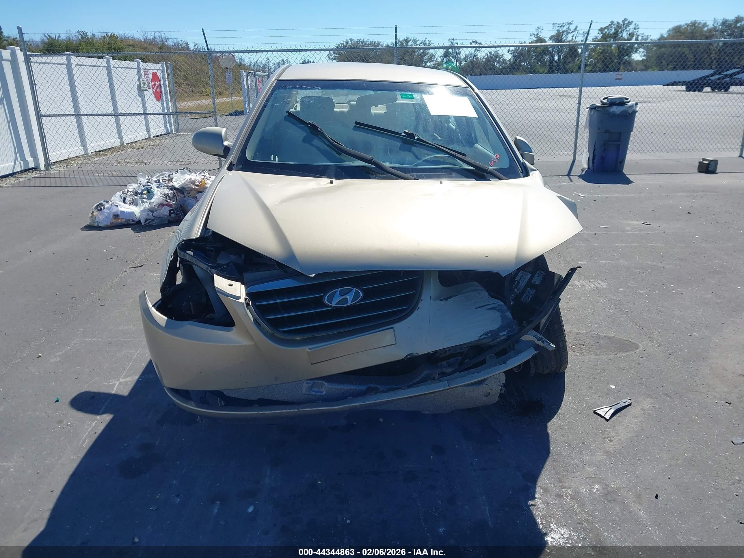 2008 Hyundai Elantra Gls/se Золотой vin: KMHDU46D88U459302