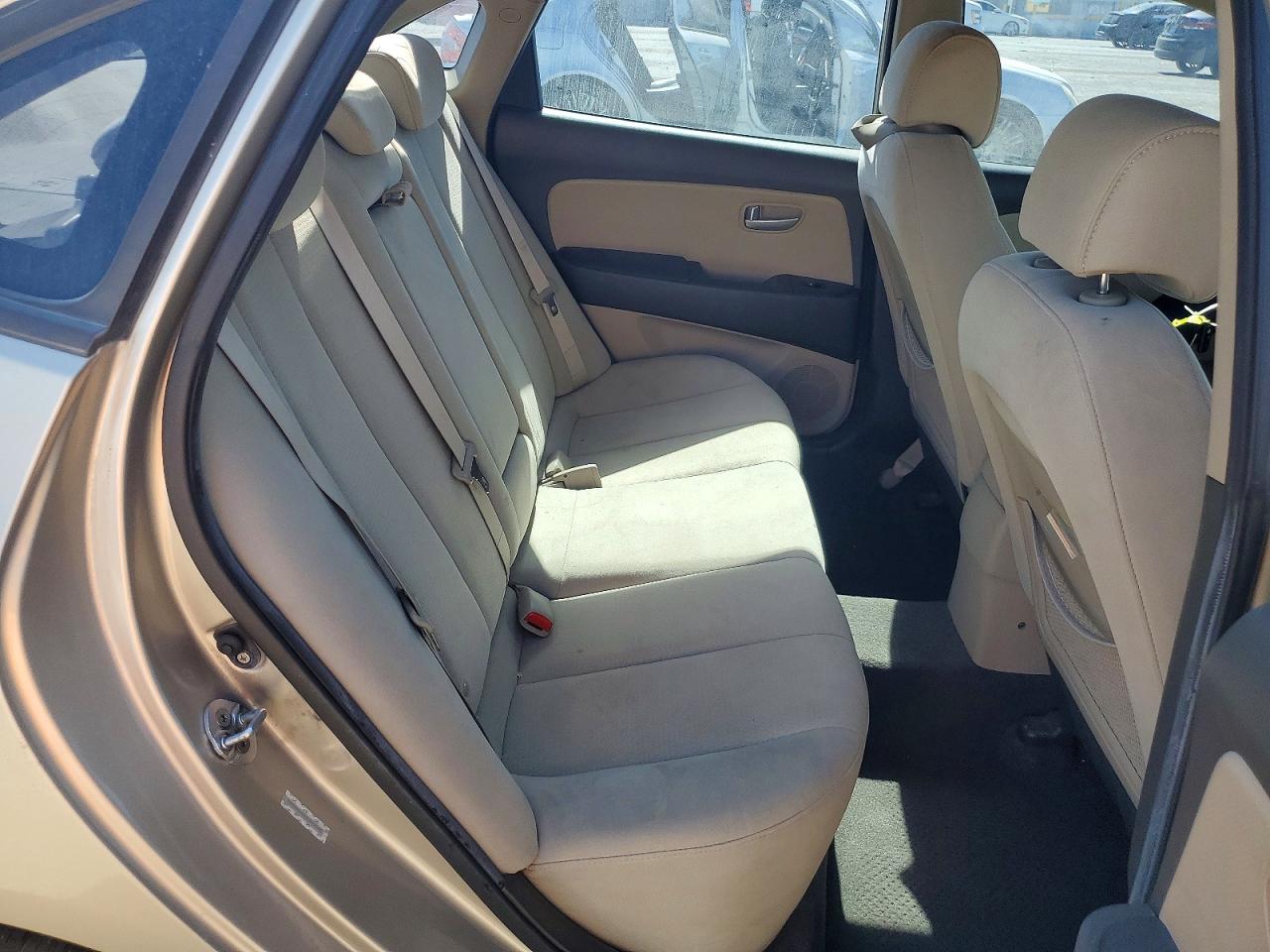 2008 Hyundai Elantra Gls Beige vin: KMHDU46D88U470168