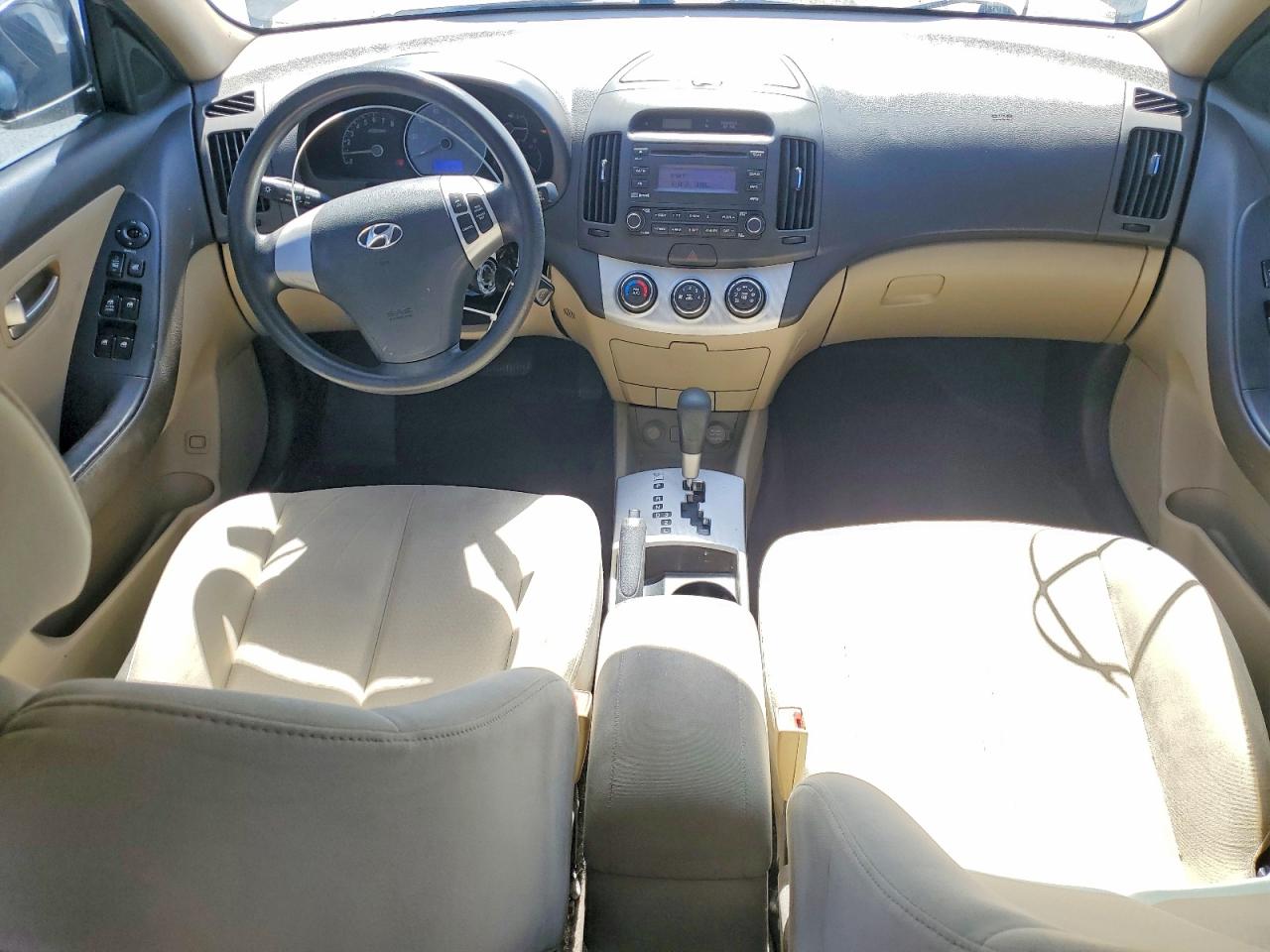 2008 Hyundai Elantra Gls Beige vin: KMHDU46D88U470168