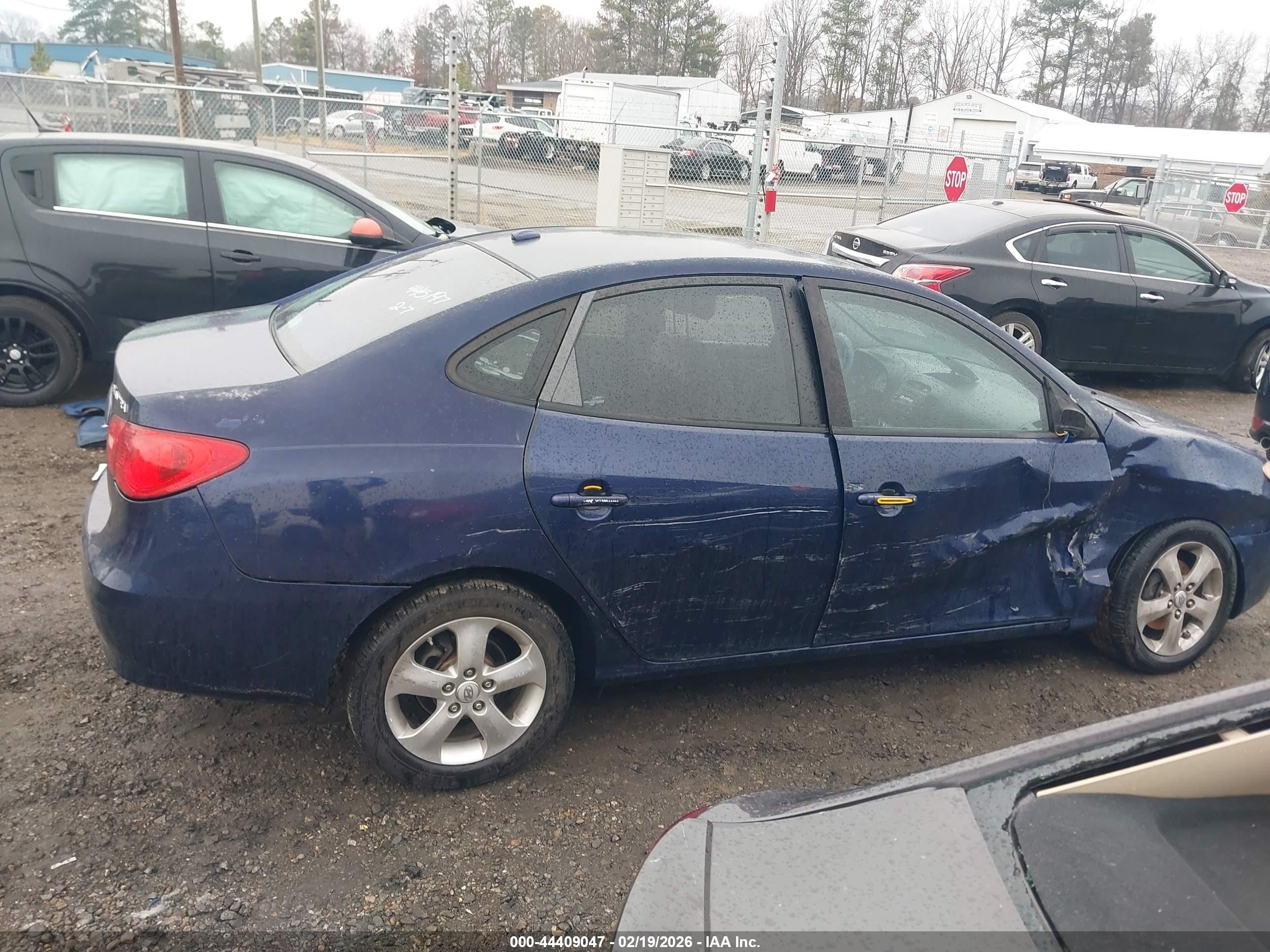 2008 Hyundai Elantra Gls/se Blue vin: KMHDU46D88U490100