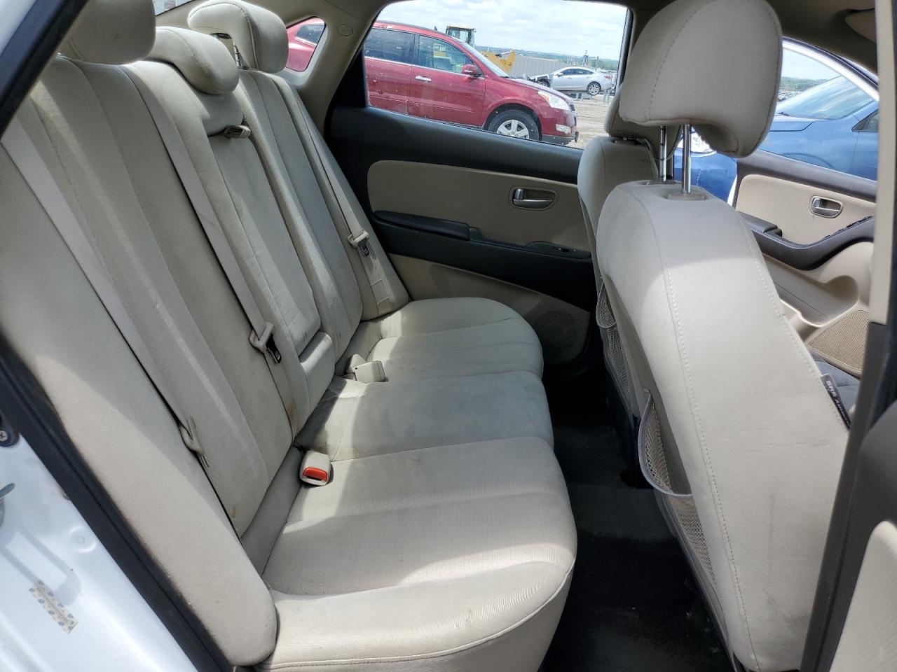 2008 Hyundai Elantra Gls White vin: KMHDU46D88U506294