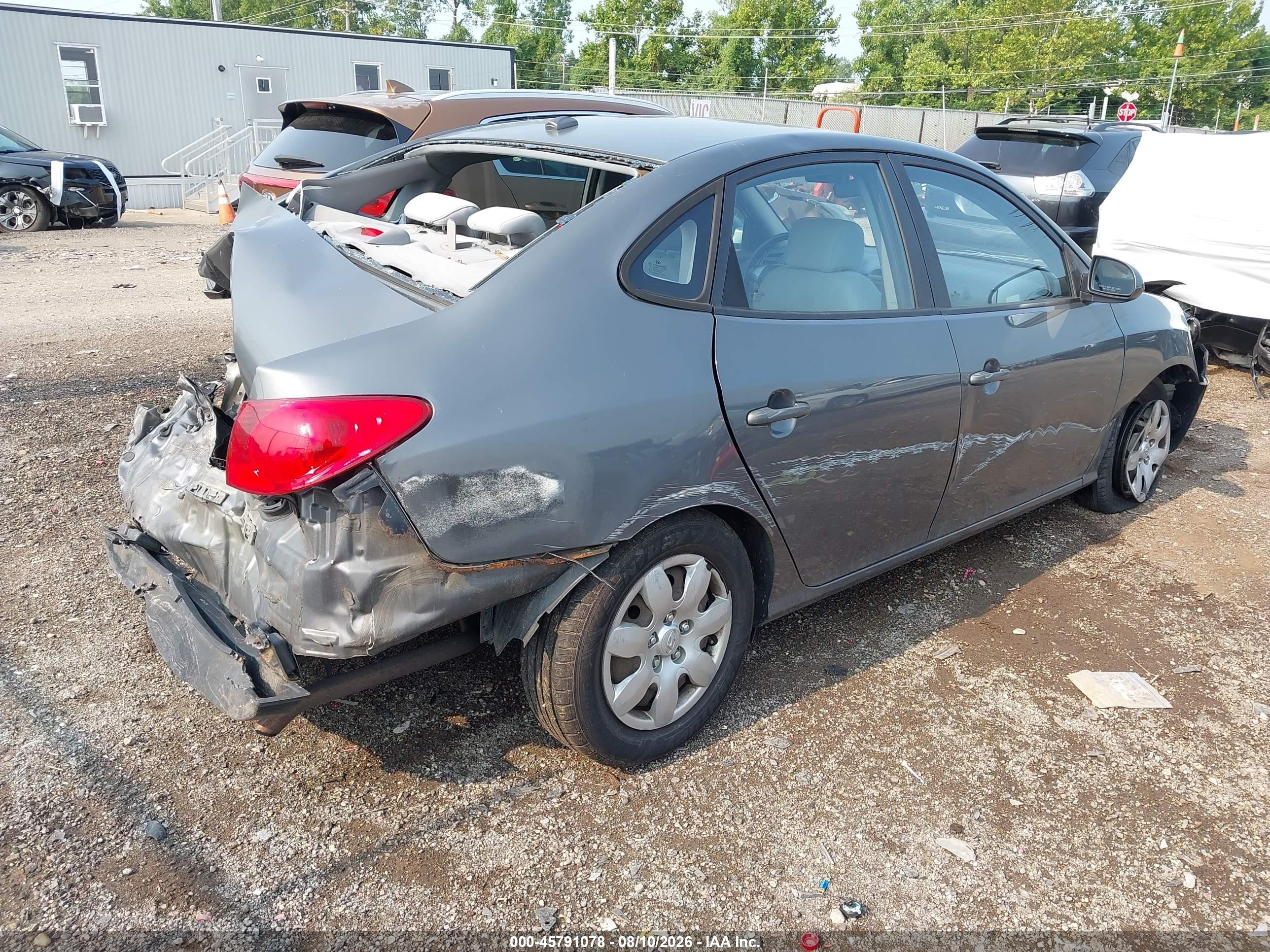 2009 Hyundai Elantra Gls Gray vin: KMHDU46D89U601990