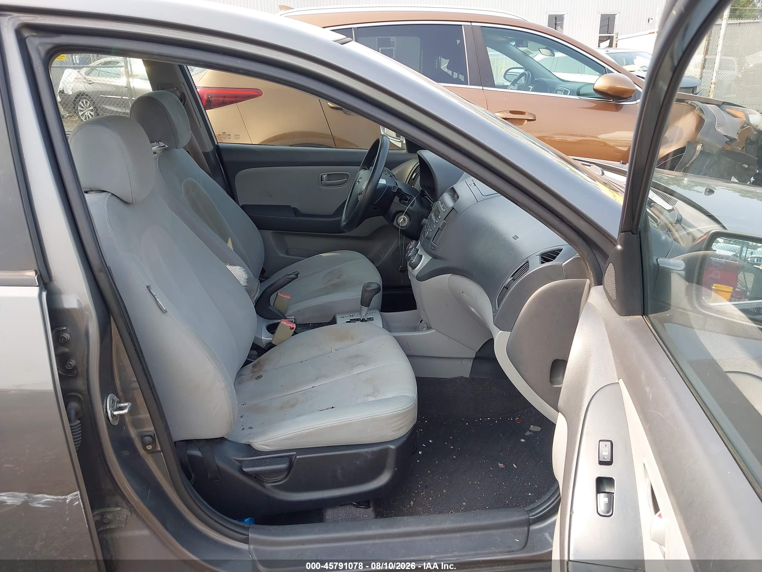 2009 Hyundai Elantra Gls Gray vin: KMHDU46D89U601990