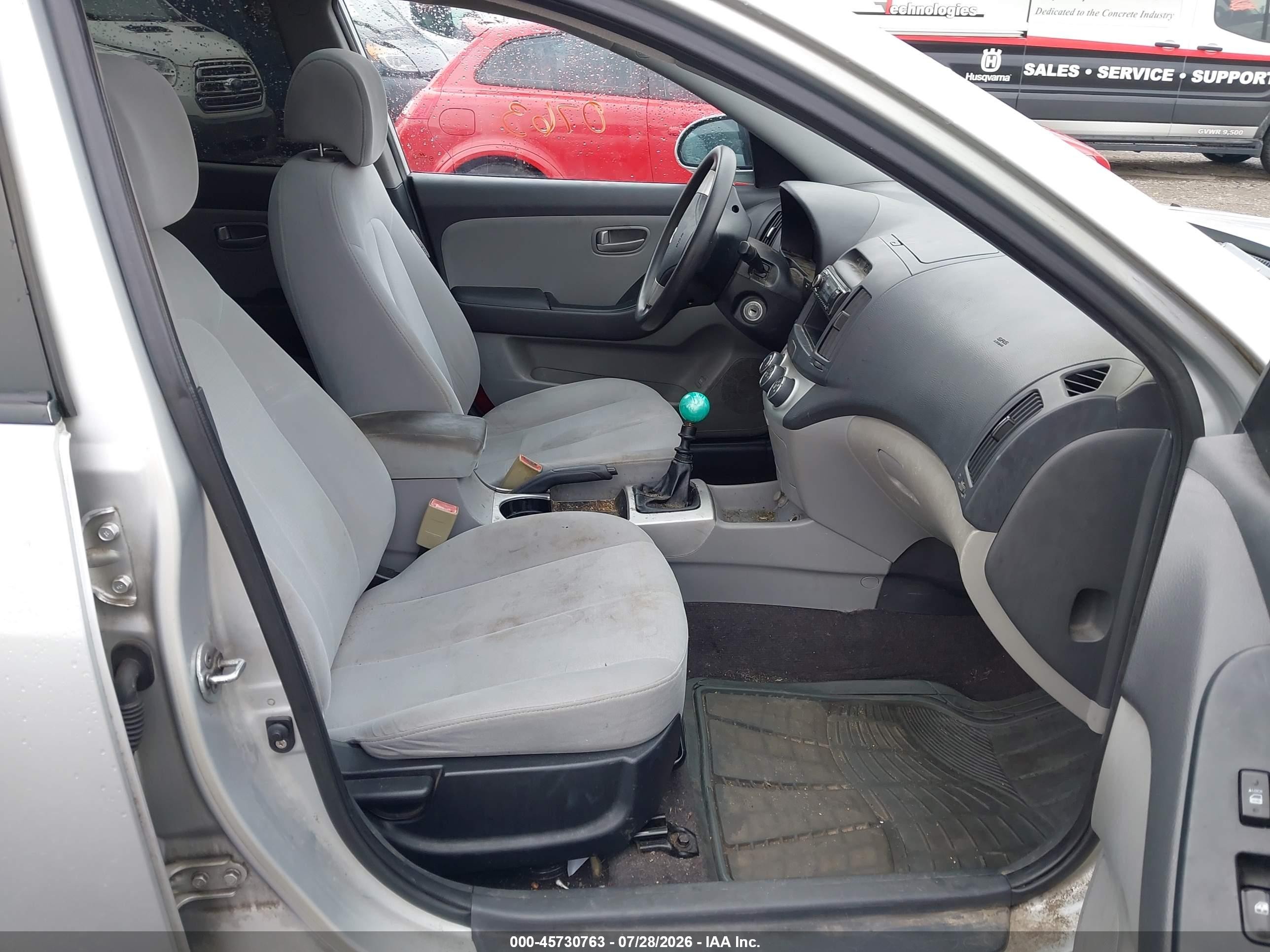 2009 Hyundai Elantra Gls Silver vin: KMHDU46D89U679413