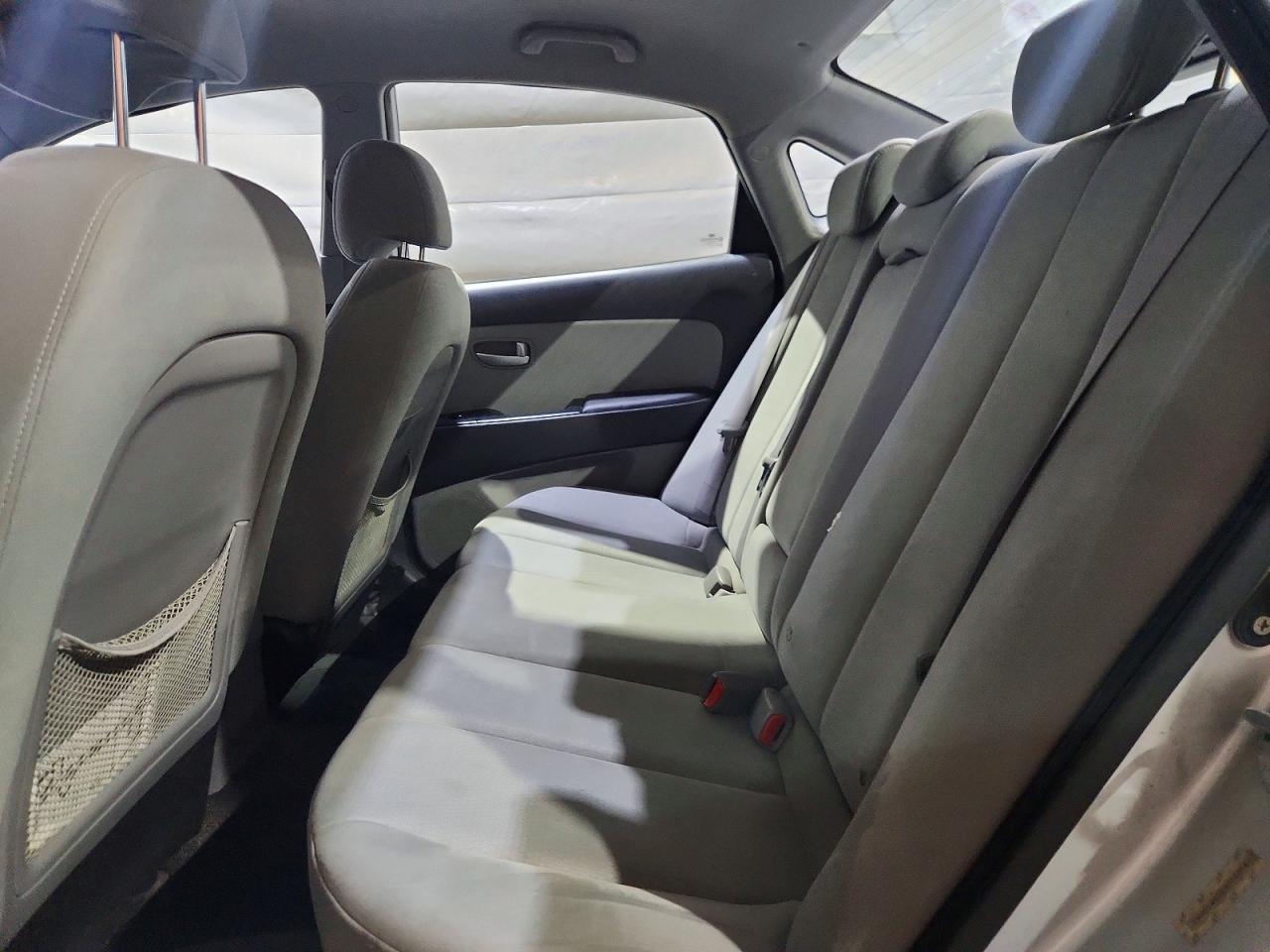 2009 Hyundai Elantra Gls Silver vin: KMHDU46D89U748567