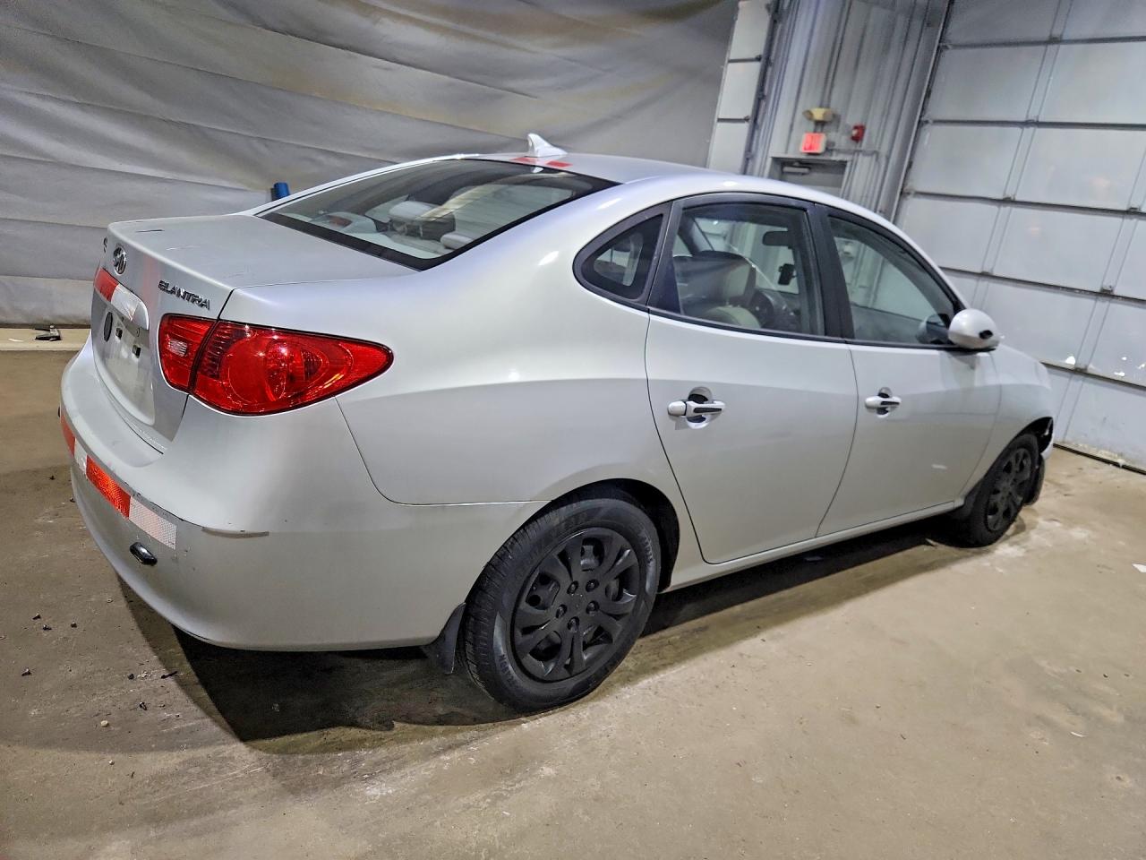 2009 Hyundai Elantra Gls Silver vin: KMHDU46D89U748567