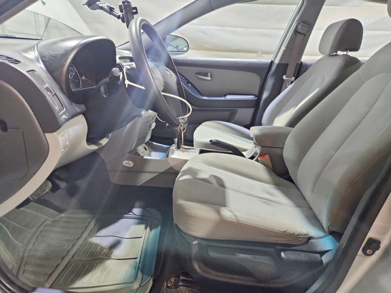 2009 Hyundai Elantra Gls Silver vin: KMHDU46D89U748567