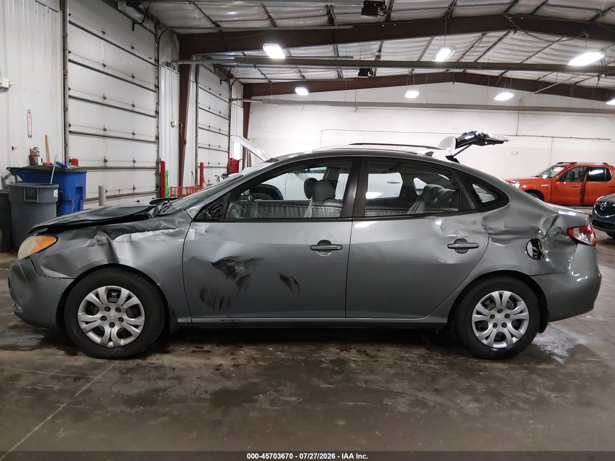 2009 Hyundai Elantra Gls Gray vin: KMHDU46D89U790169